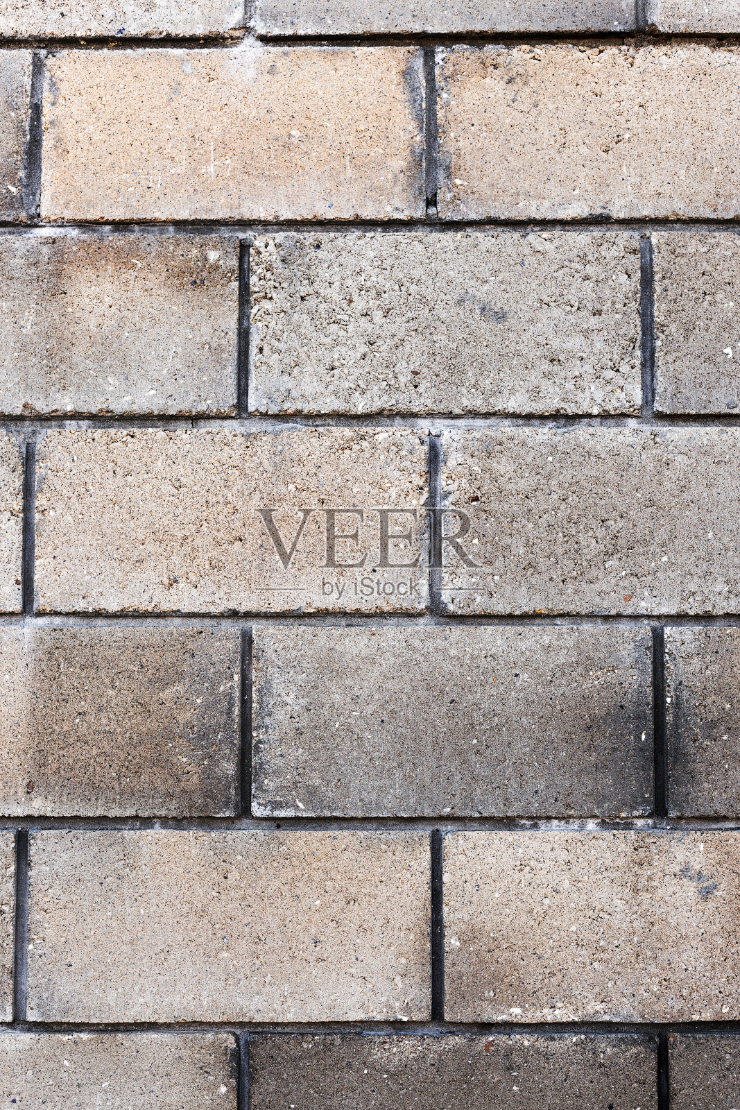 抽象背景的旧白色砖墙有裂缝和划痕。景观风格。很棒的背景或纹理。照片摄影图片