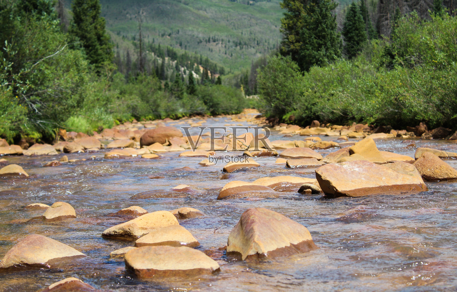 供应商之一河照片摄影图片