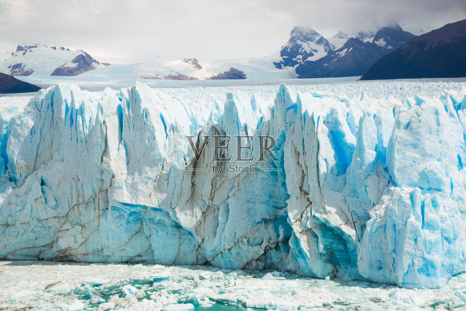 莫雷诺冰川垂直边缘照片摄影图片