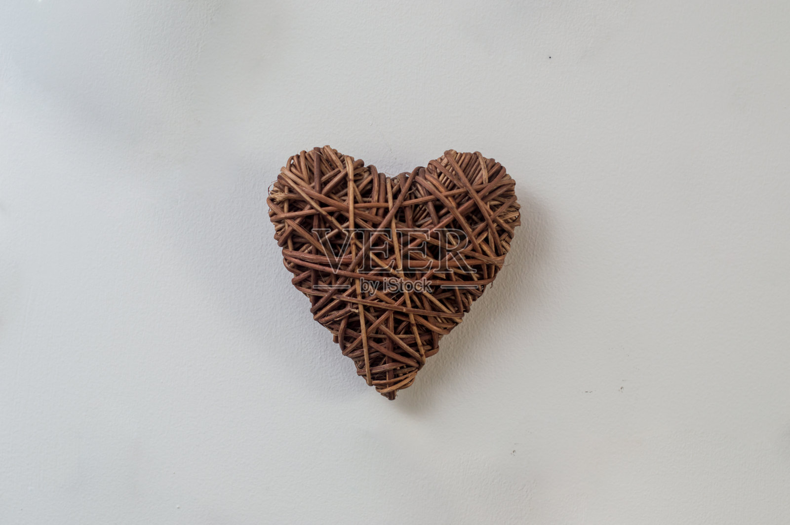 由心形木材制成的物体照片摄影图片