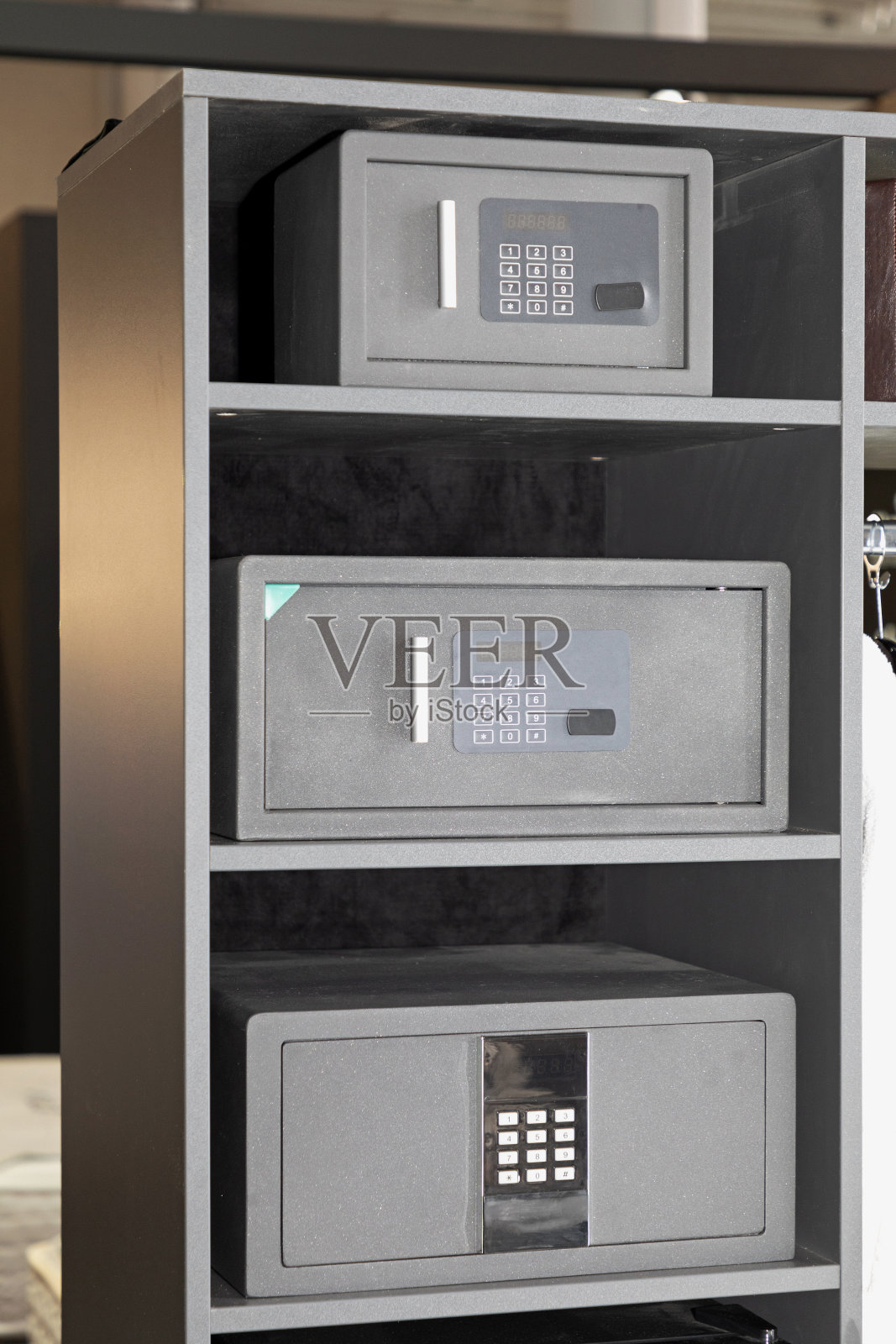 三个安全盒照片摄影图片