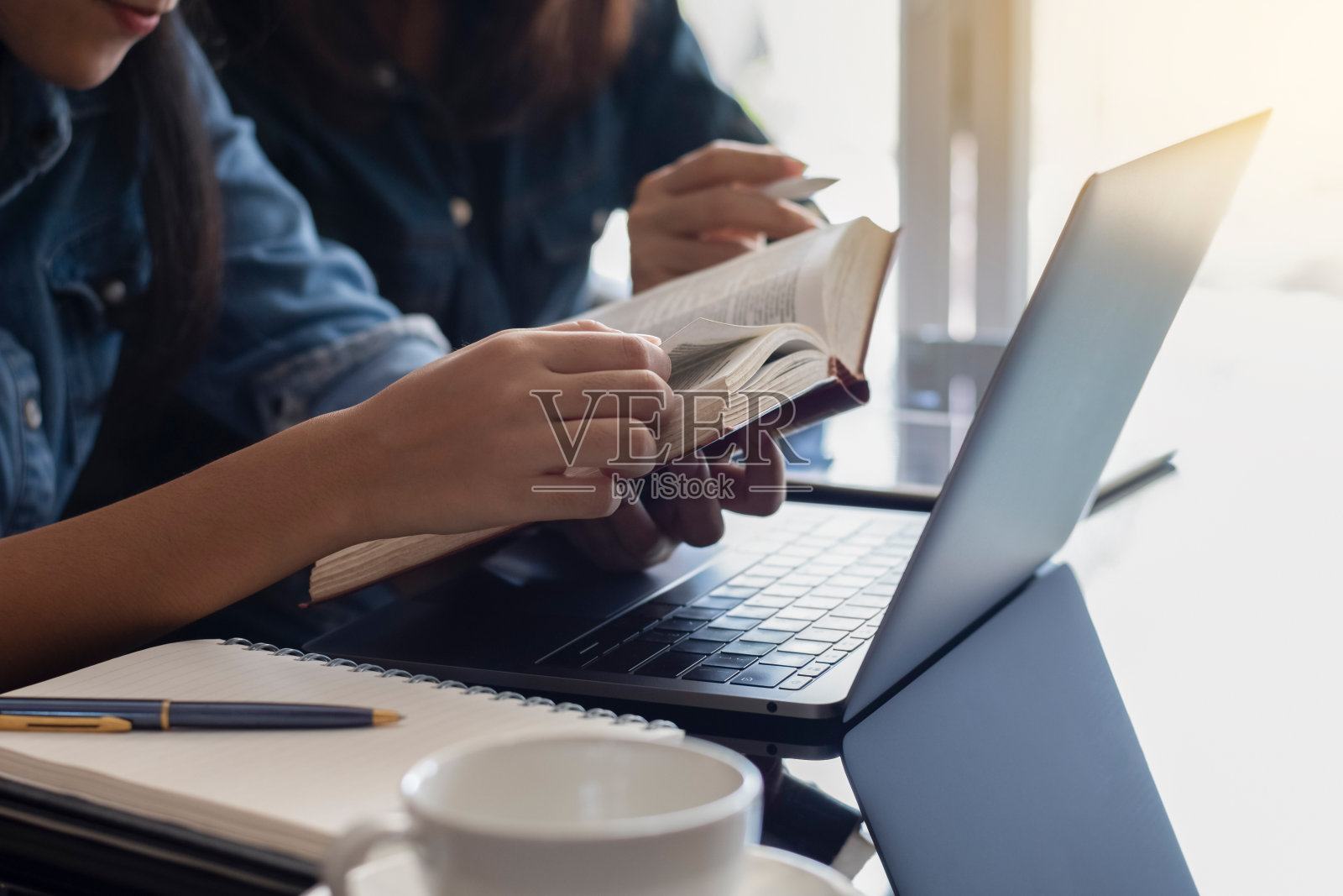 教育的概念。照片摄影图片