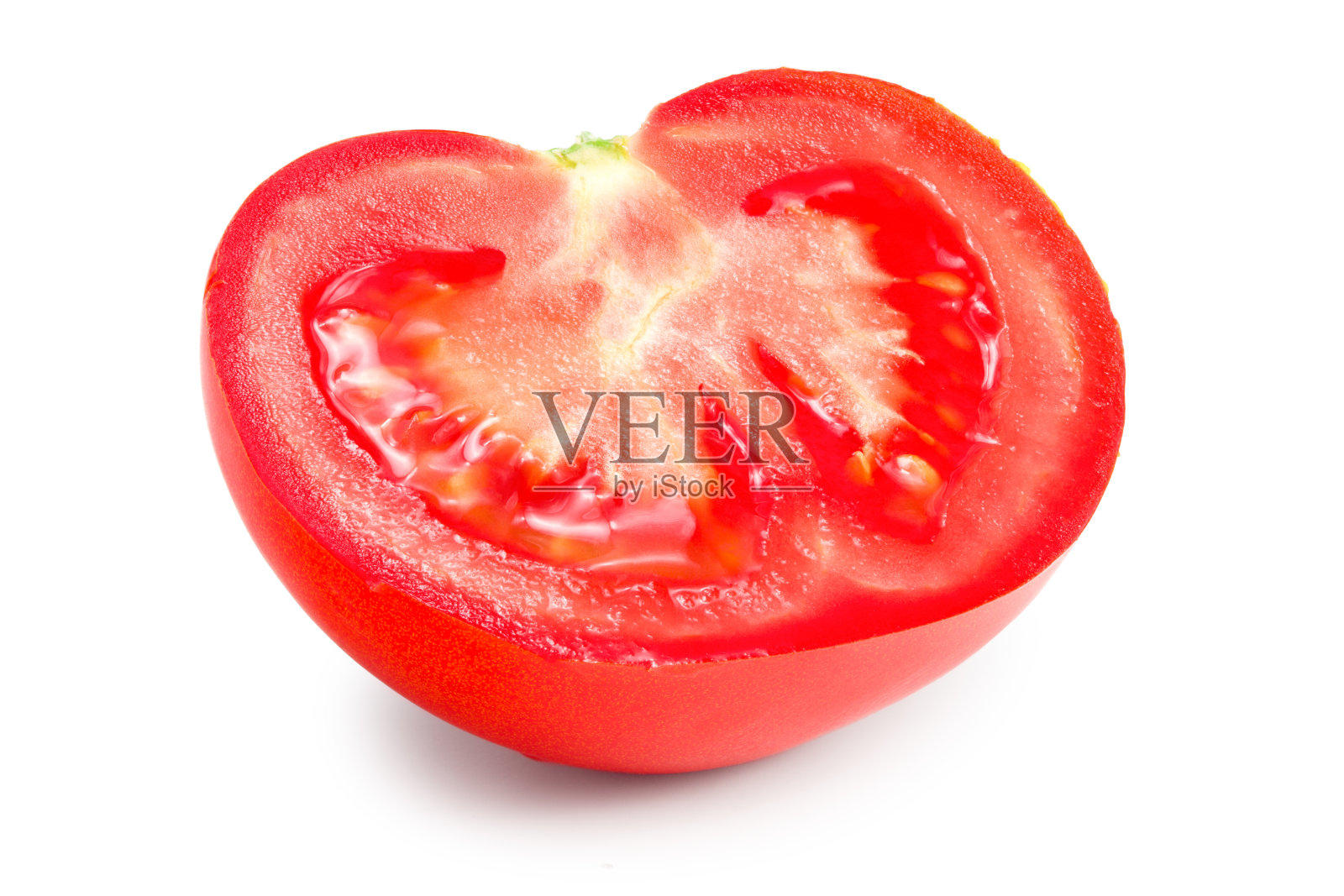在白色背景上孤立的一半番茄照片摄影图片