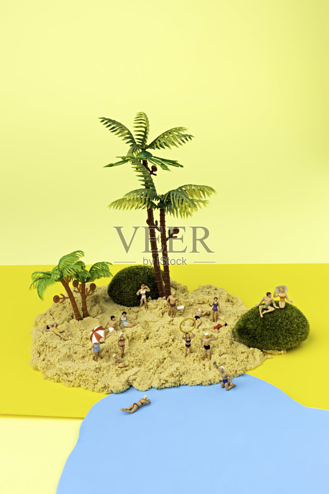 微型人暑假概念插画图片素材