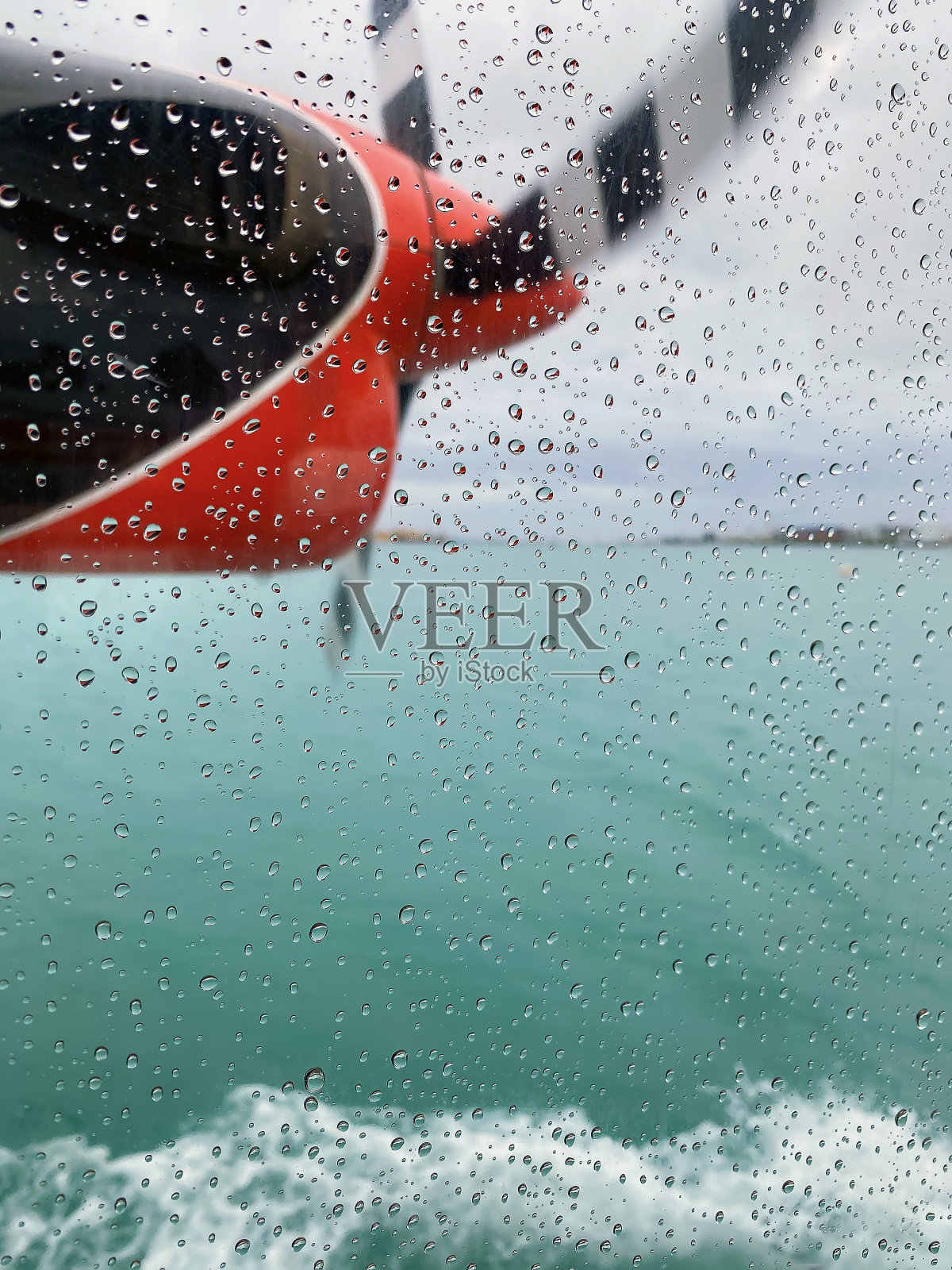 海上飞机飞越马尔代夫岛飞机度假地照片摄影图片