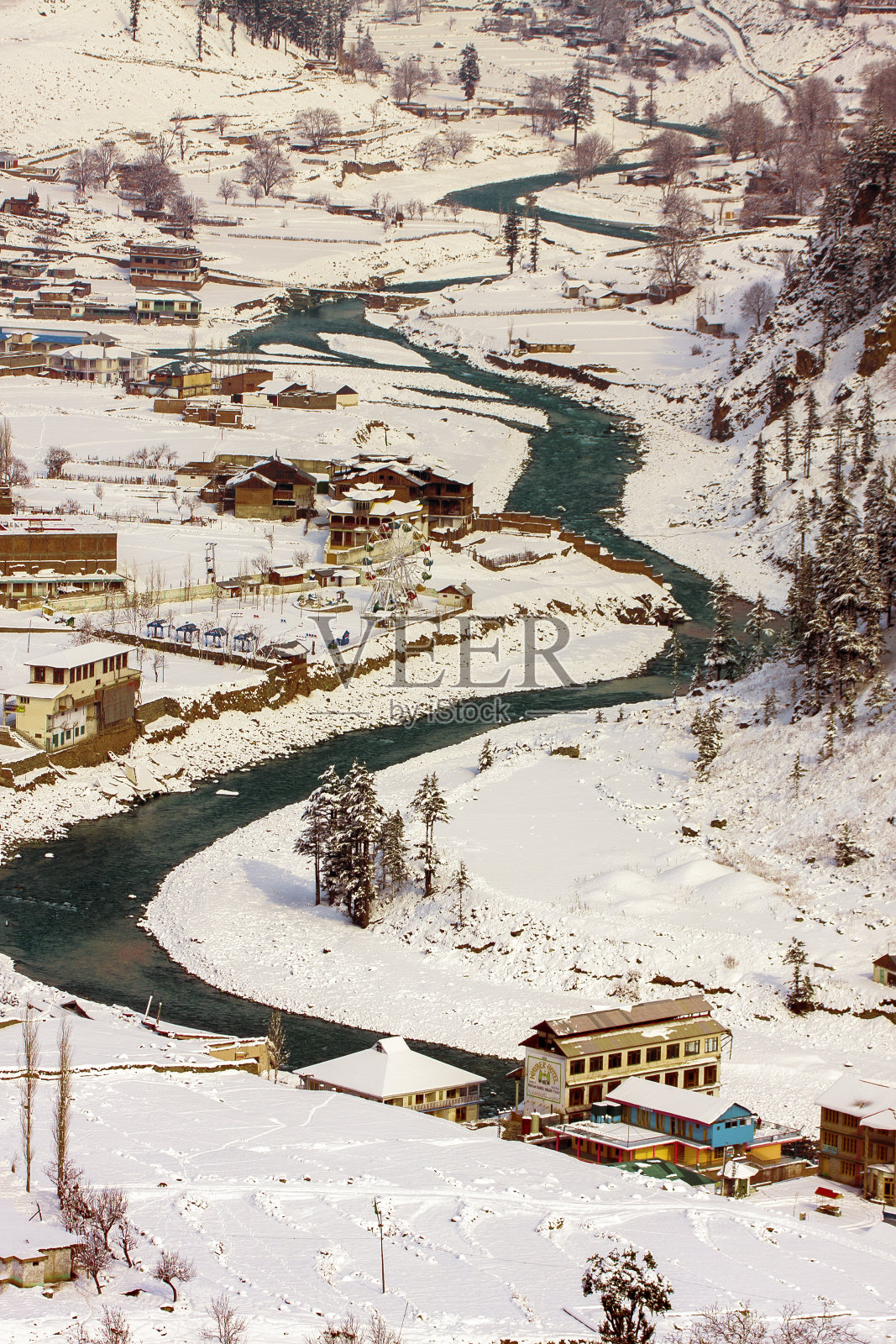 巴基斯坦开伯尔帕克图赫瓦的斯瓦特山谷的冬天照片摄影图片