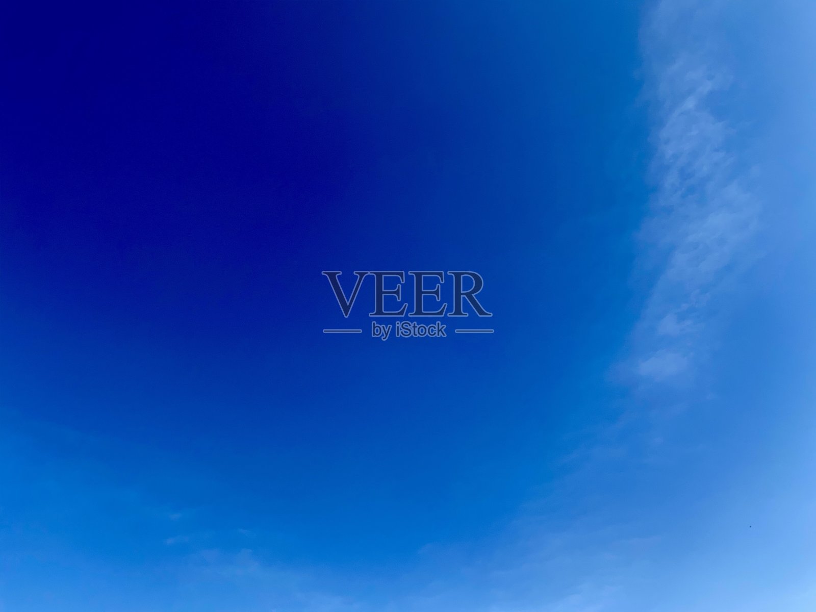 云彩和蓝天的背景照片摄影图片