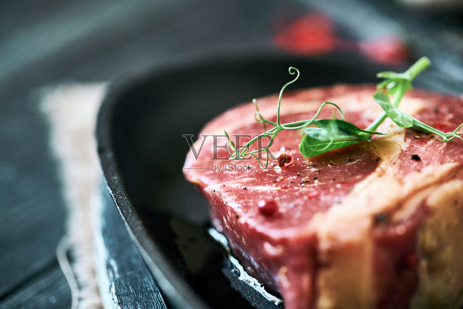 生牛排准备烹调照片摄影图片