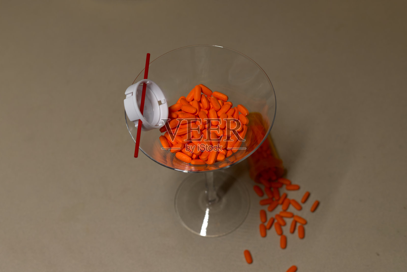 制药马提尼照片摄影图片