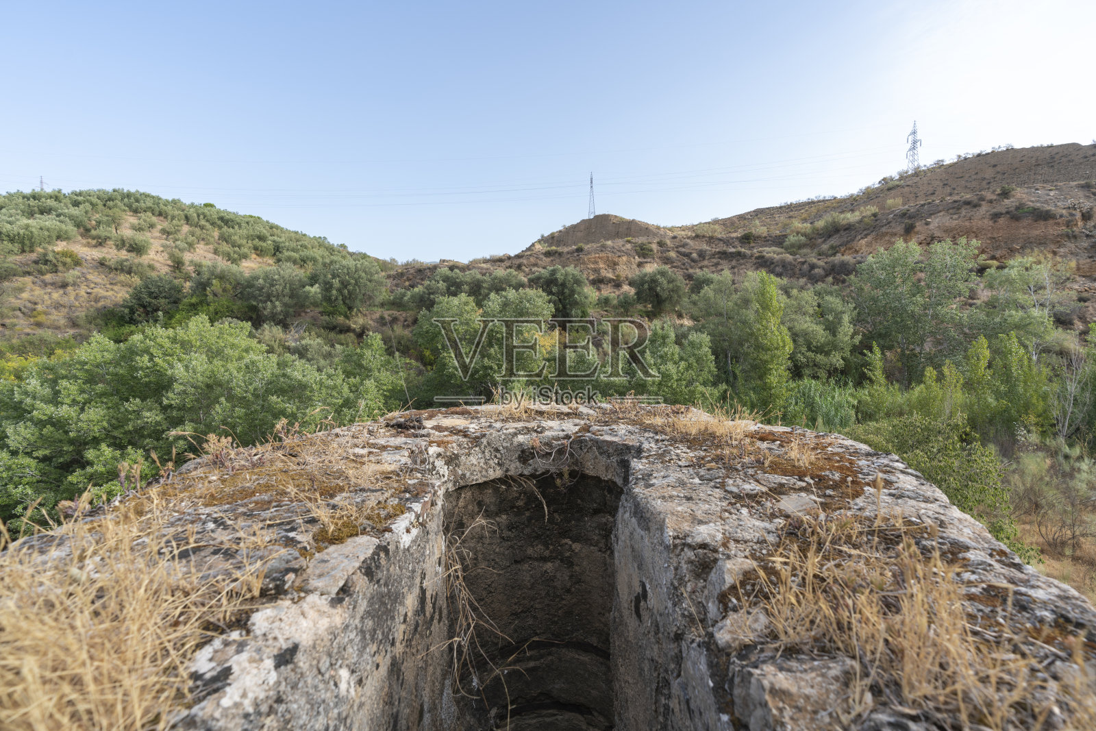 西班牙南部一个面粉厂的废墟照片摄影图片