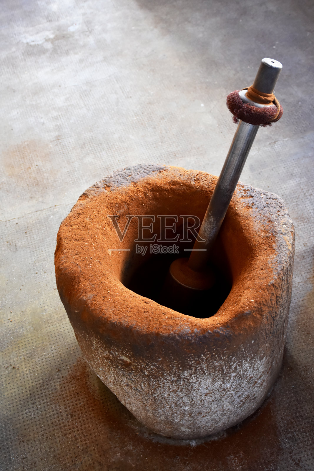 老式，复古风格的咖啡研磨机照片摄影图片