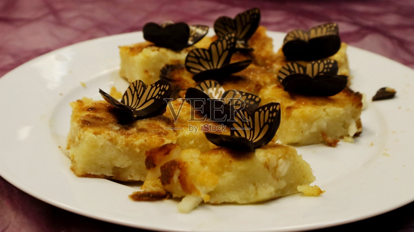 烤馅饼和松饼照片摄影图片