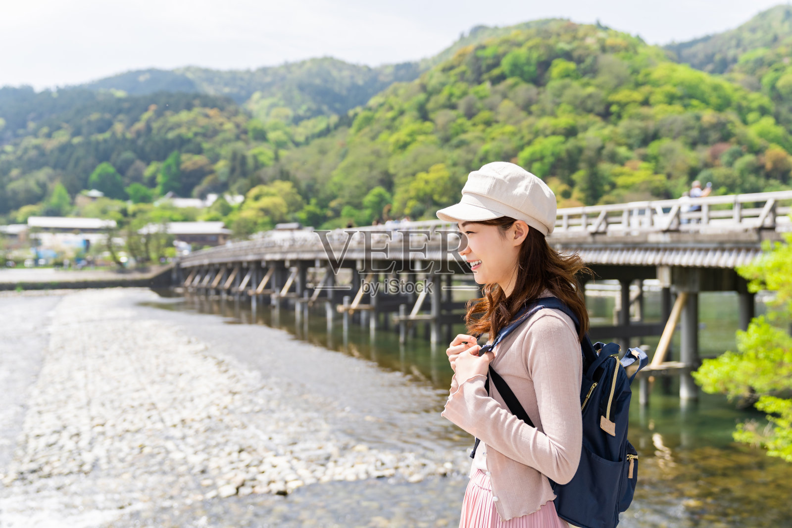 在日本京都旅行的亚洲女性照片摄影图片