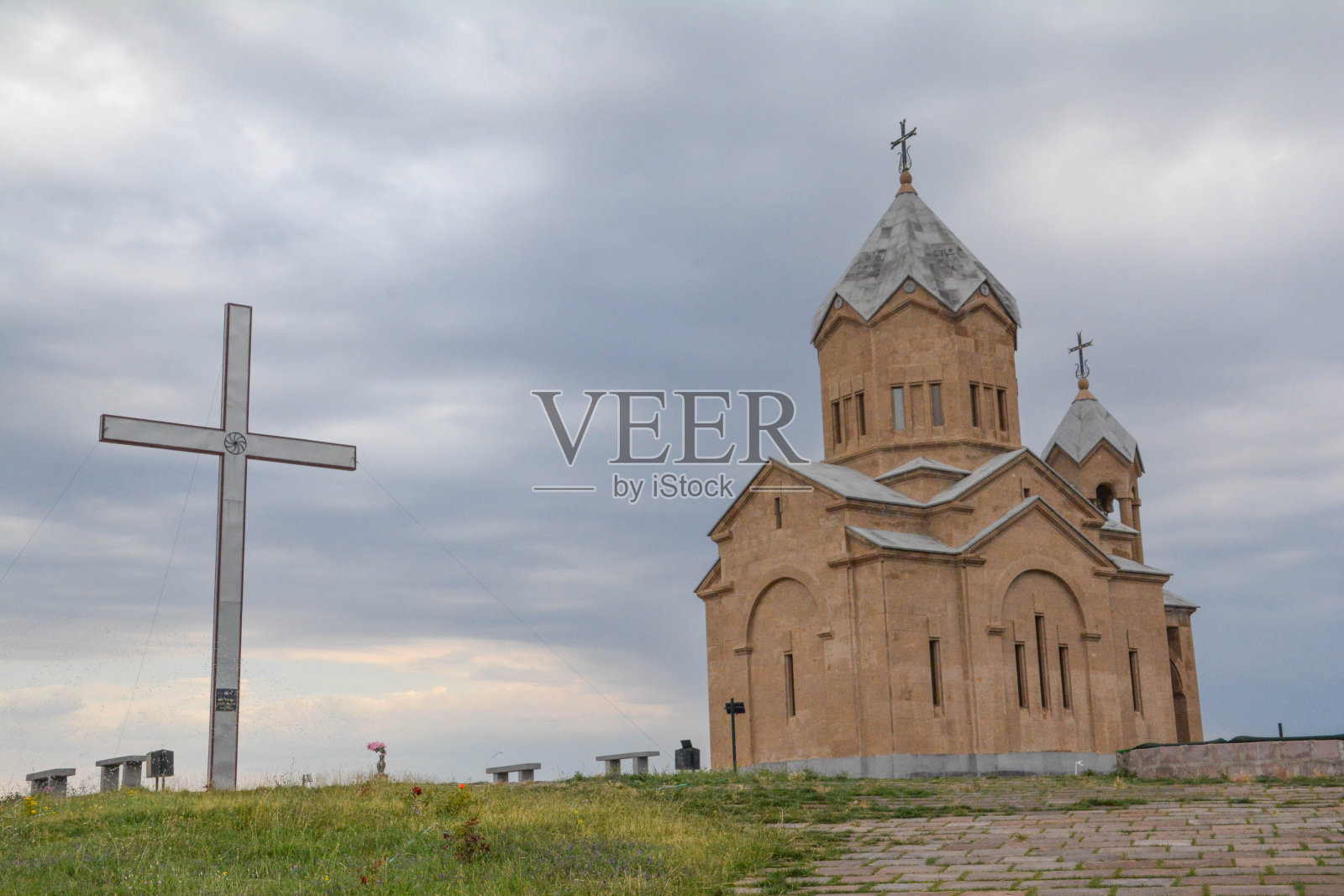 亚美尼亚使徒教会和十字架照片摄影图片