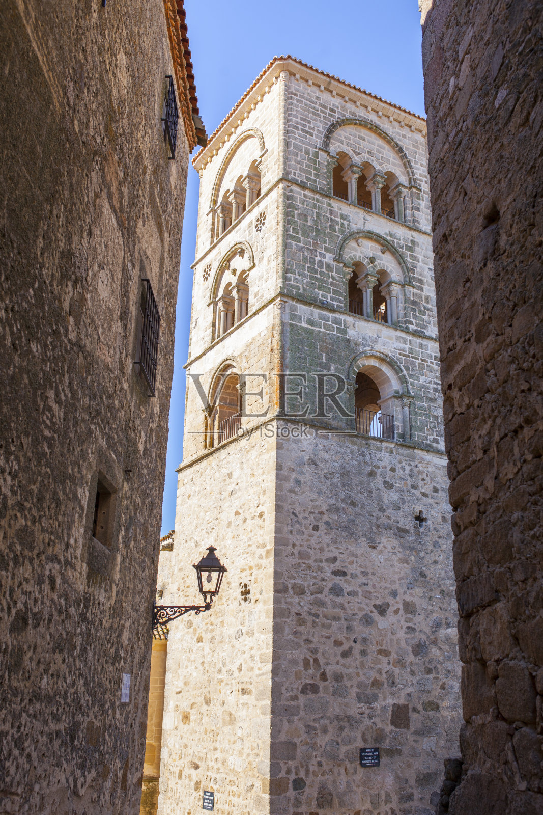 Torre Julia Santa Maria la Mayor 教堂，西班牙特鲁希略照片摄影图片