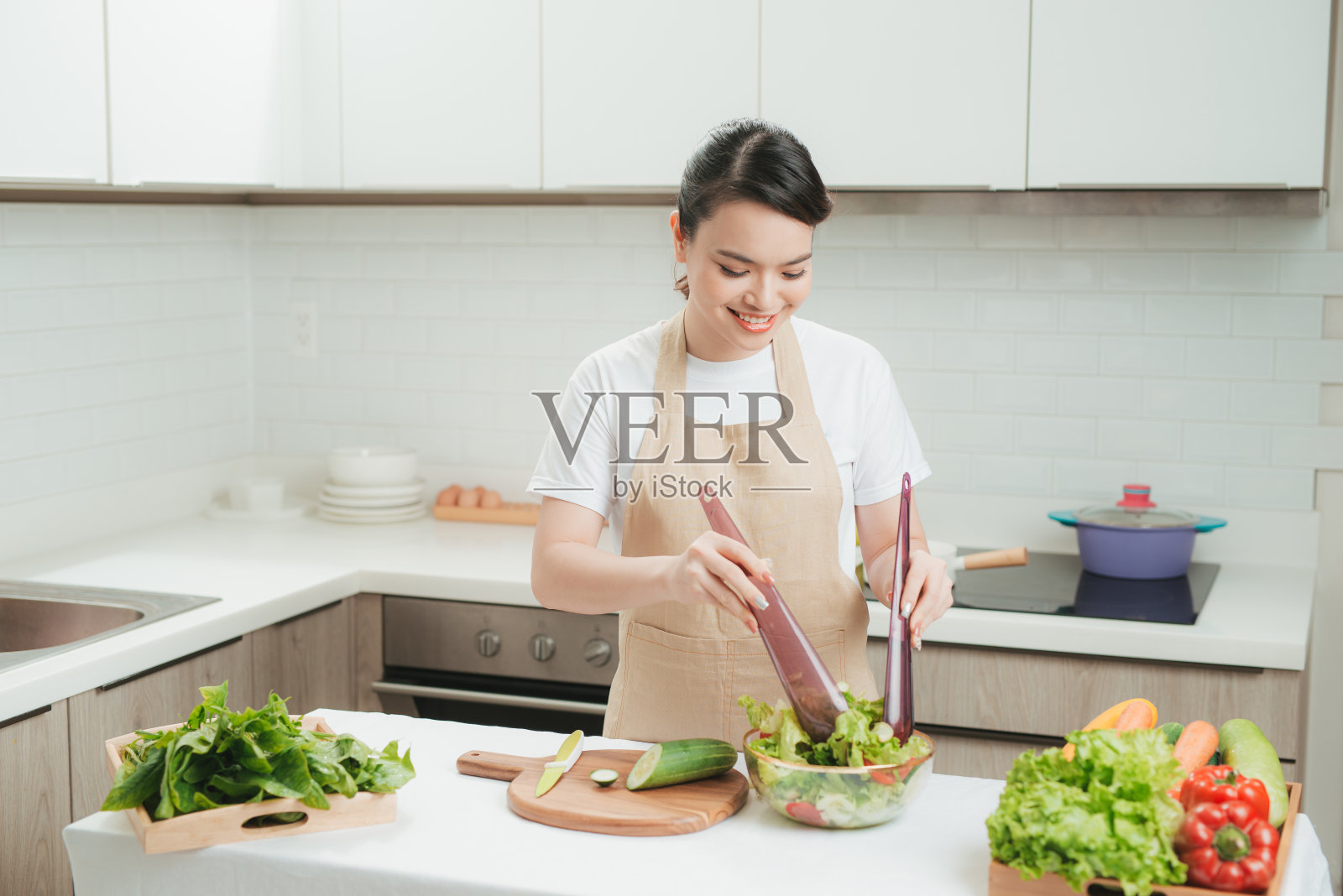 健康营养沙拉的制作理念照片摄影图片