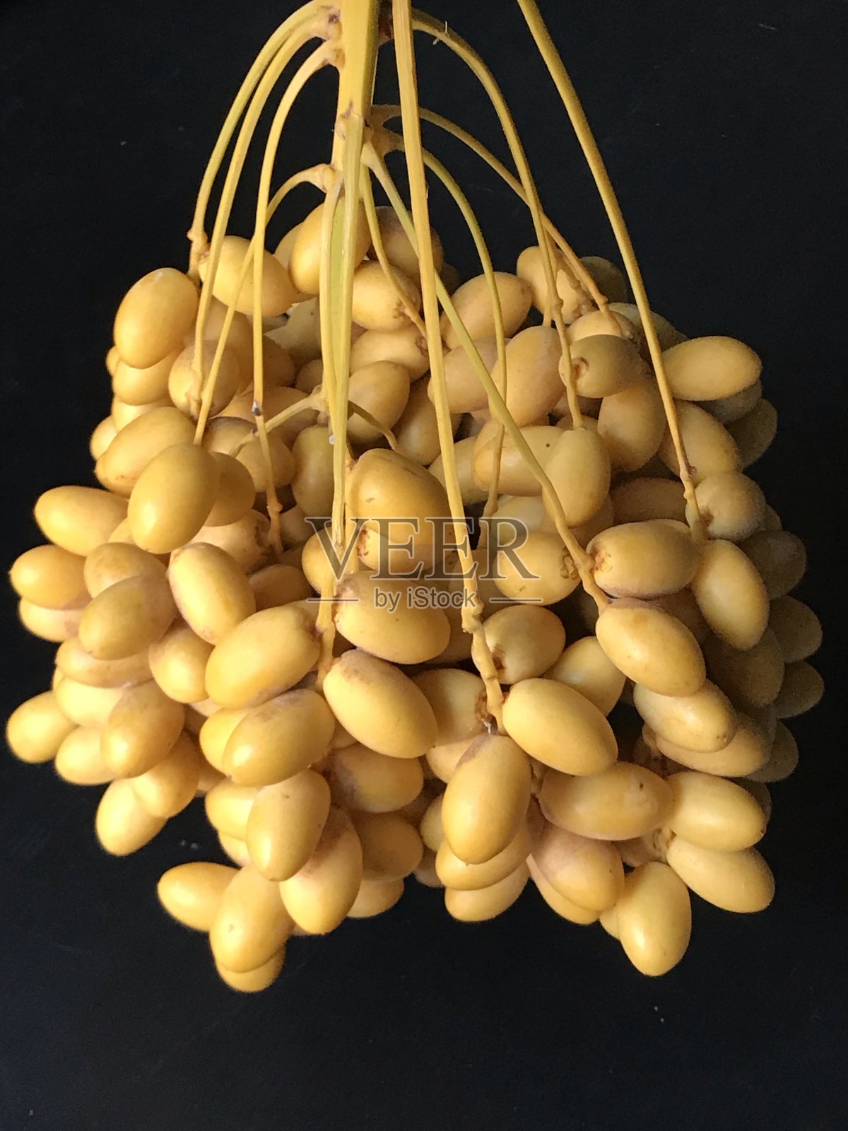 水果枣芭蕉Bahee黄色的黑色背景照片摄影图片