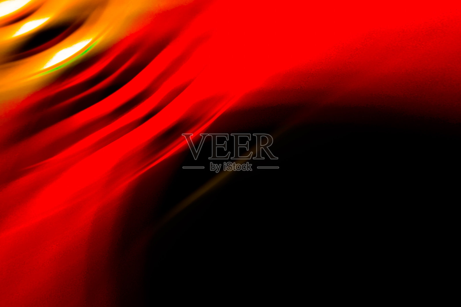 在黑色背景上抽象的彩色线条照片摄影图片