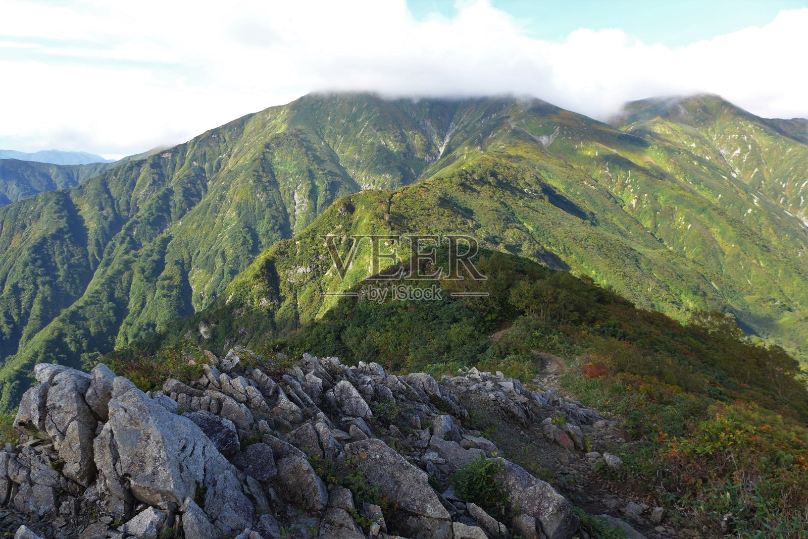 朝日山(万代朝日国家公园，日本100座名山)照片摄影图片