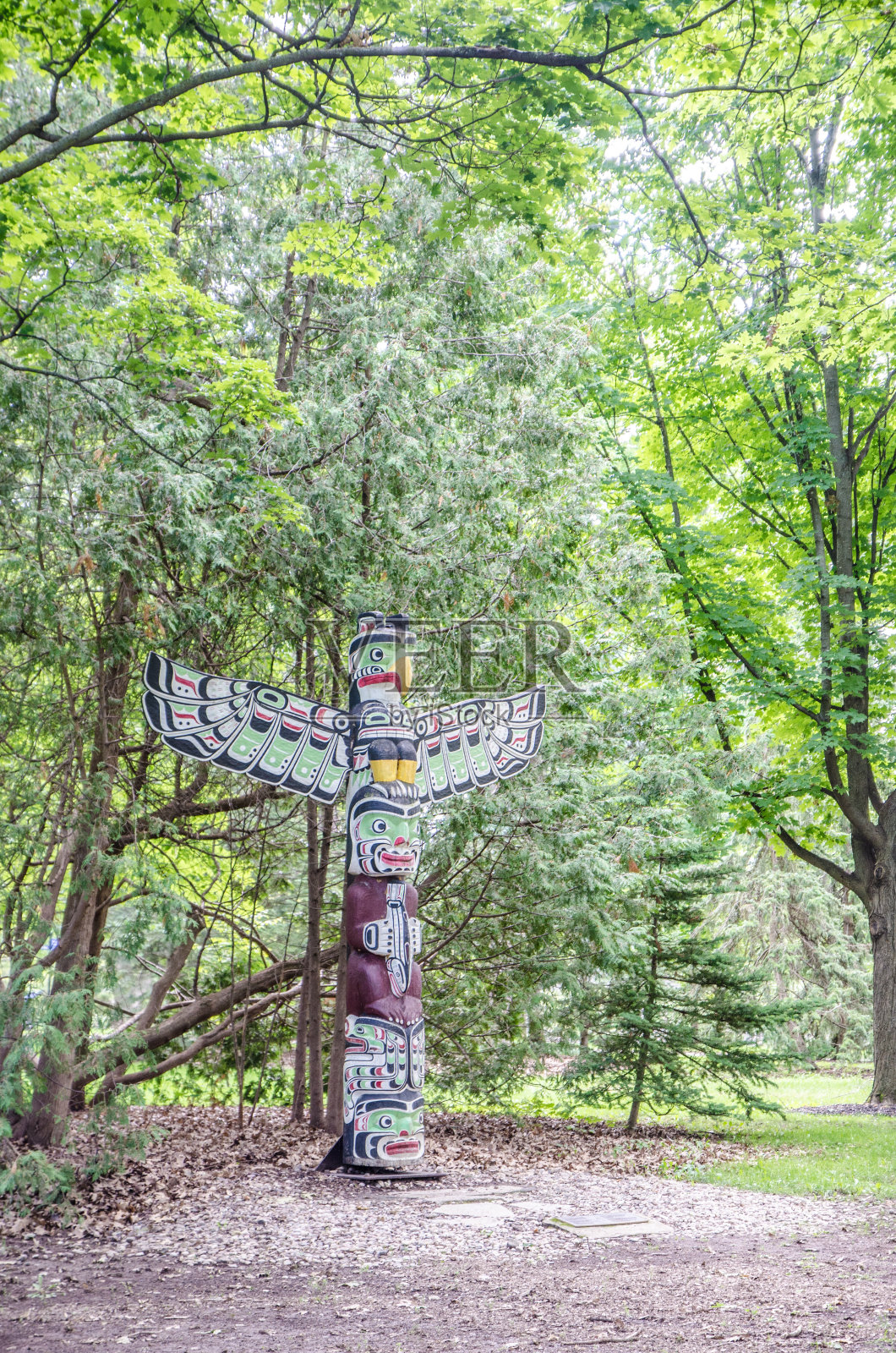 里多大厅公园的图腾柱照片摄影图片