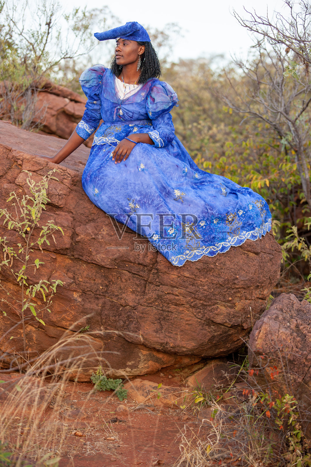 穿着维多利亚风格服装的女英雄照片摄影图片