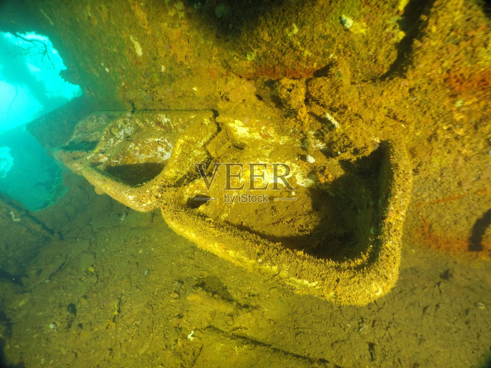 著名的沉船藤川丸在特鲁克泻湖照片摄影图片