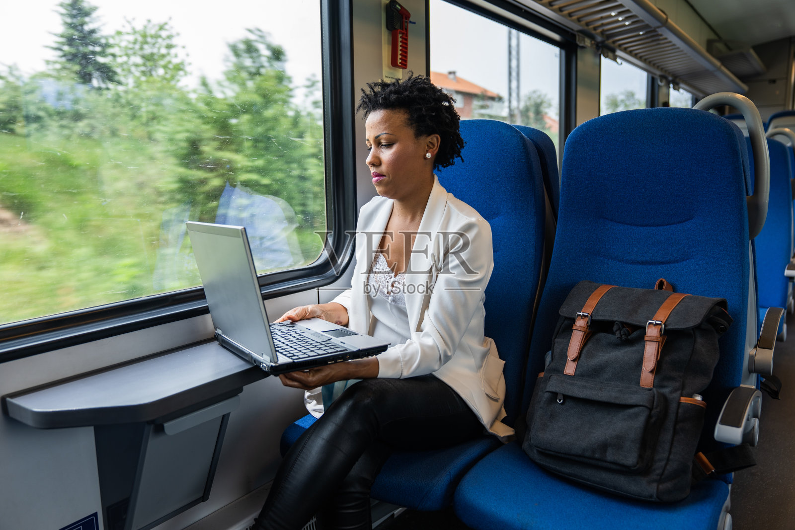 找个地方住照片摄影图片