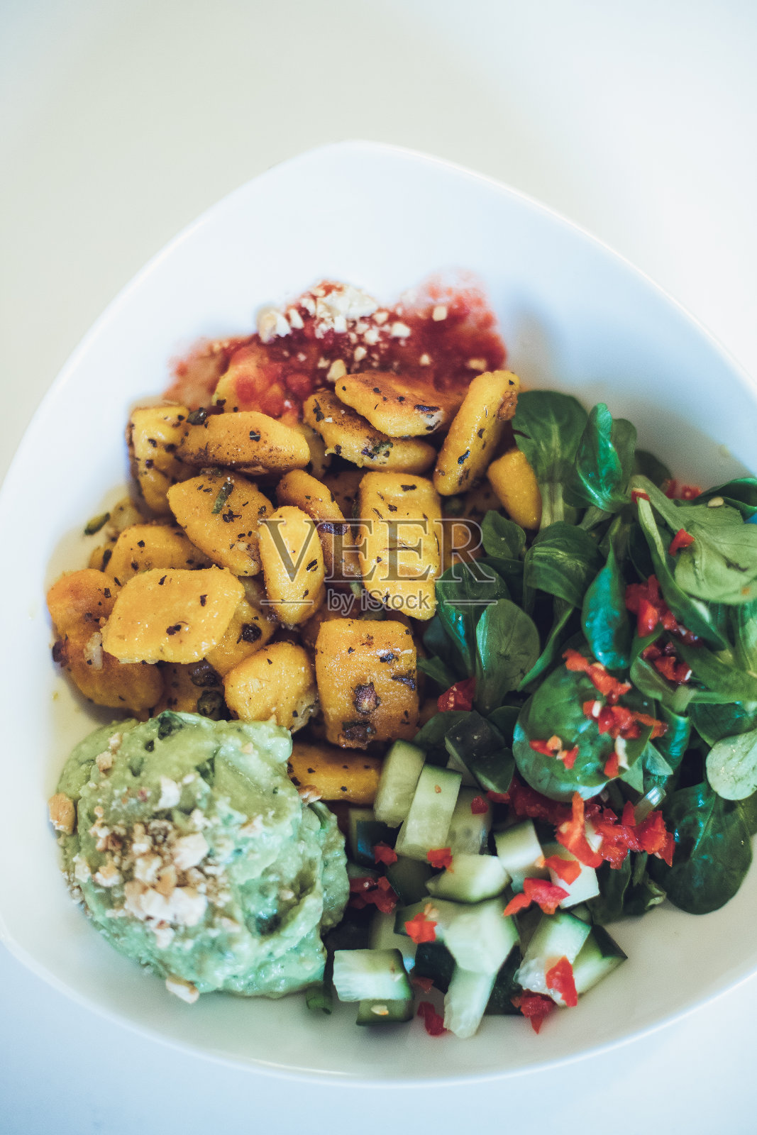 自制红色意大利汤圆配红薯照片摄影图片