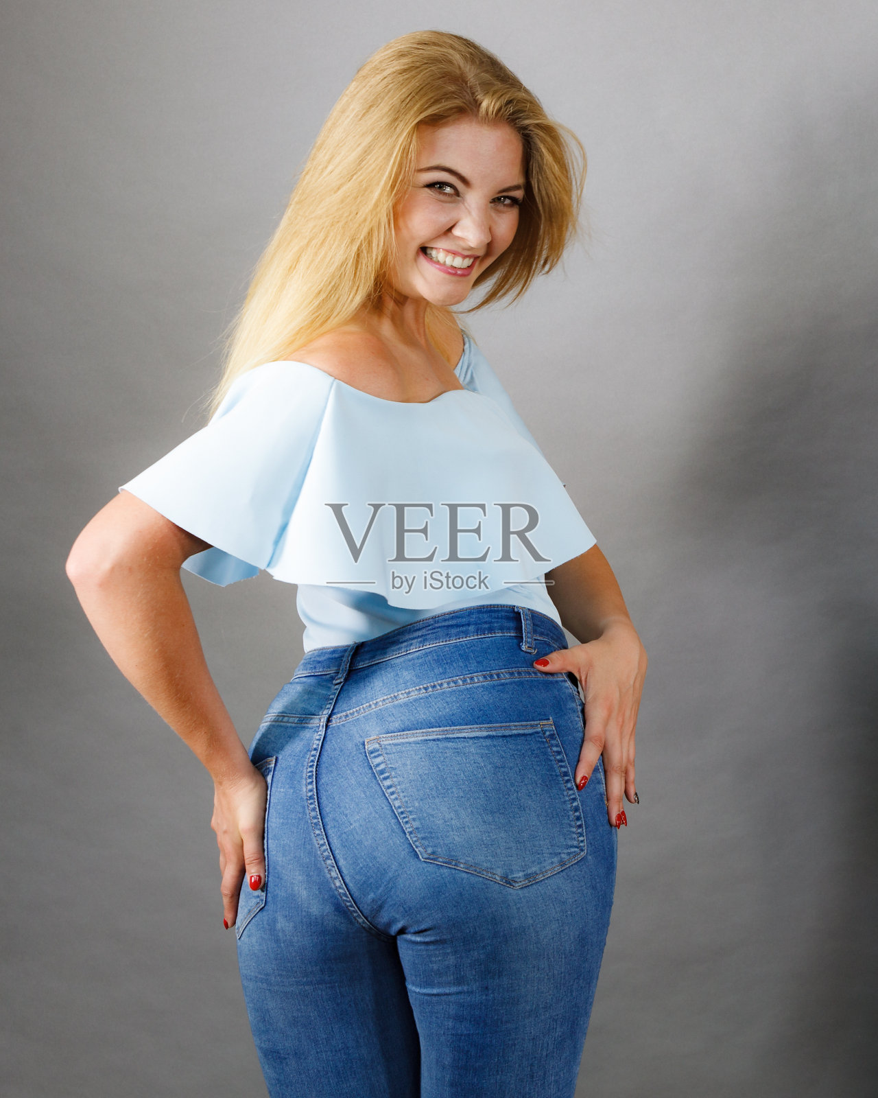 臀部大的女人照片摄影图片