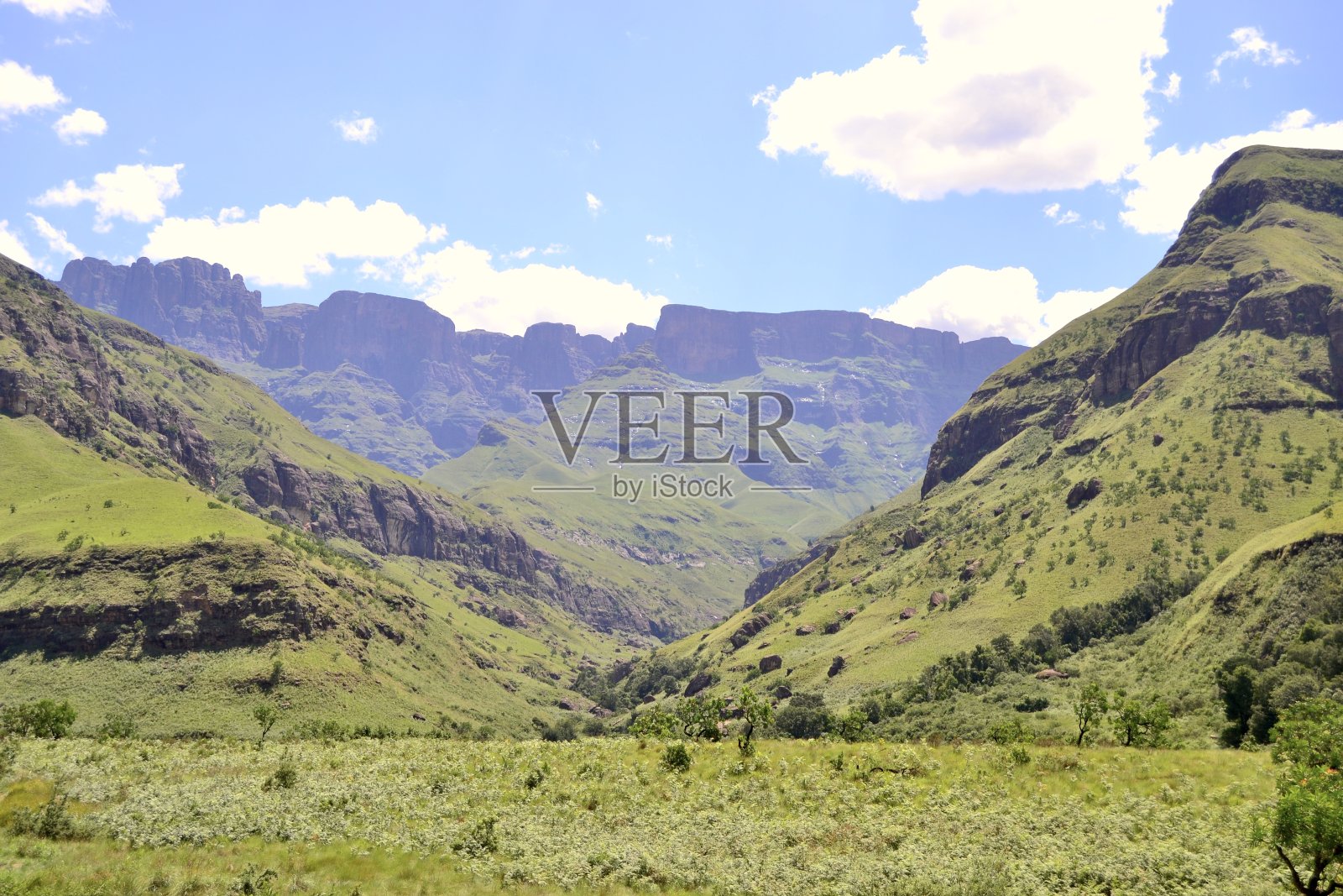 德拉肯斯堡山脉2019年夏季照片摄影图片