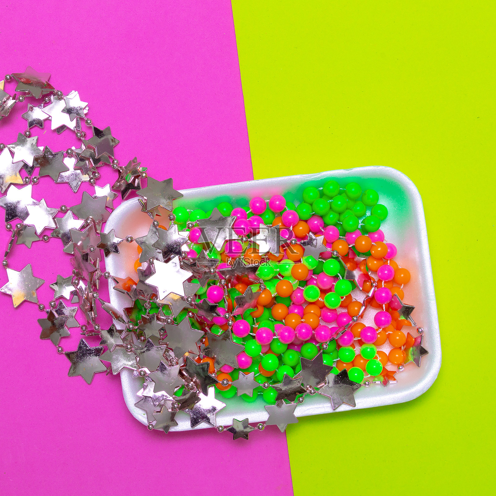 星号珠子。极简平铺创作艺术照片摄影图片