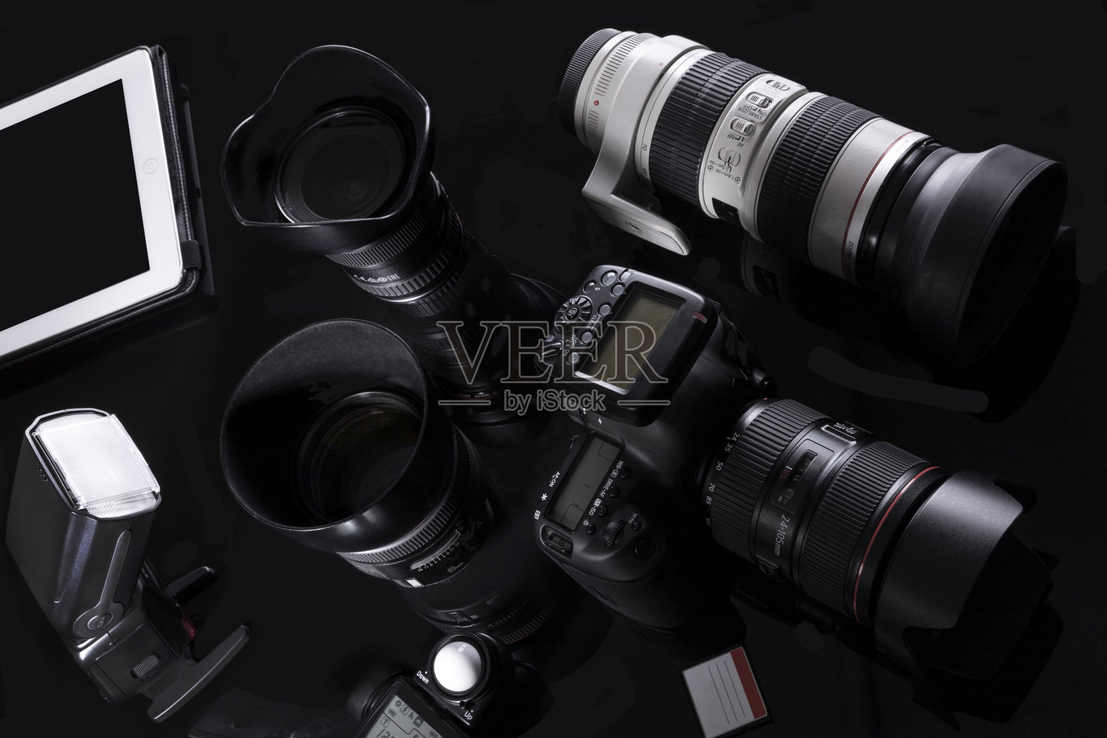 专业摄影器材配数码相机、镜头及配件。照片摄影图片