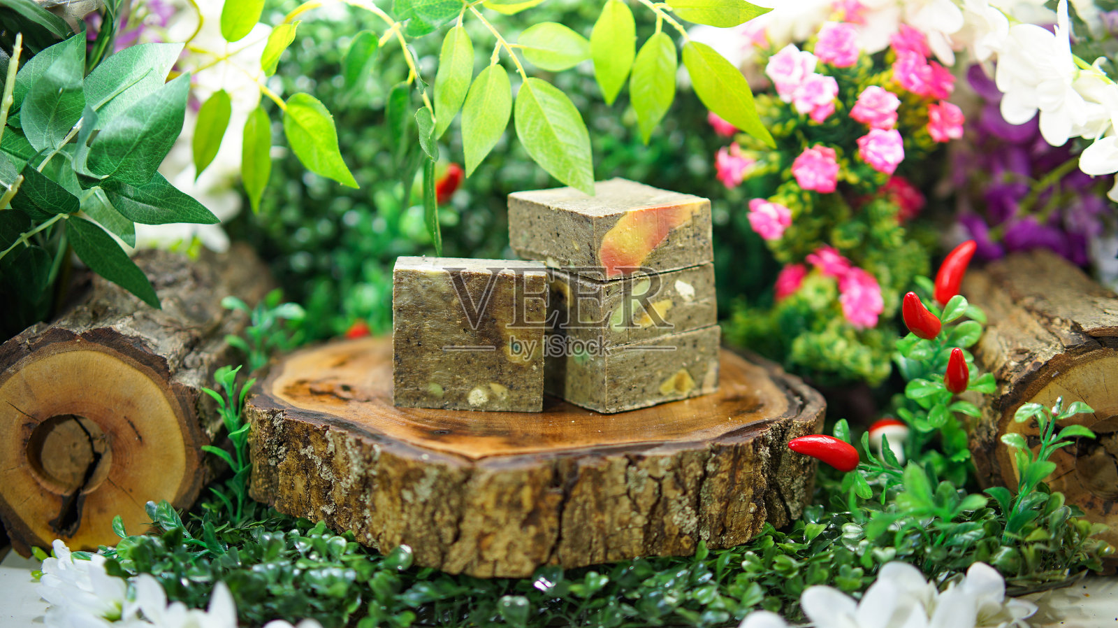 有机天然手工月桂皂。照片摄影图片