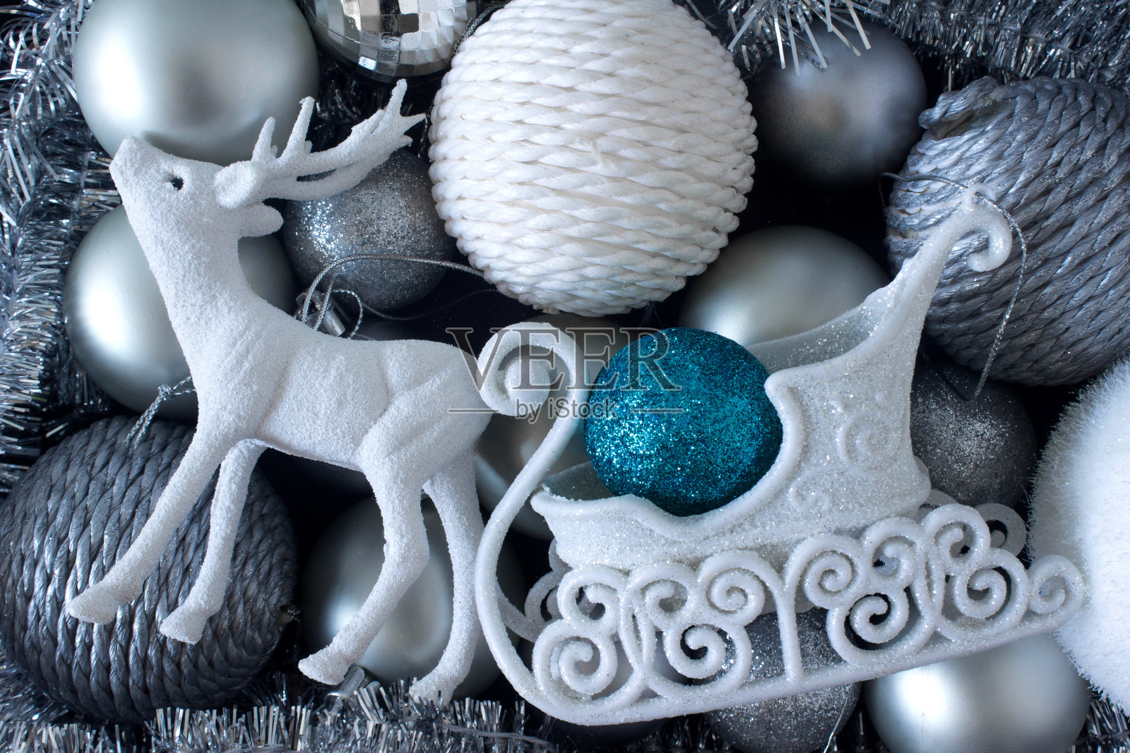 圣诞装饰品套装照片摄影图片