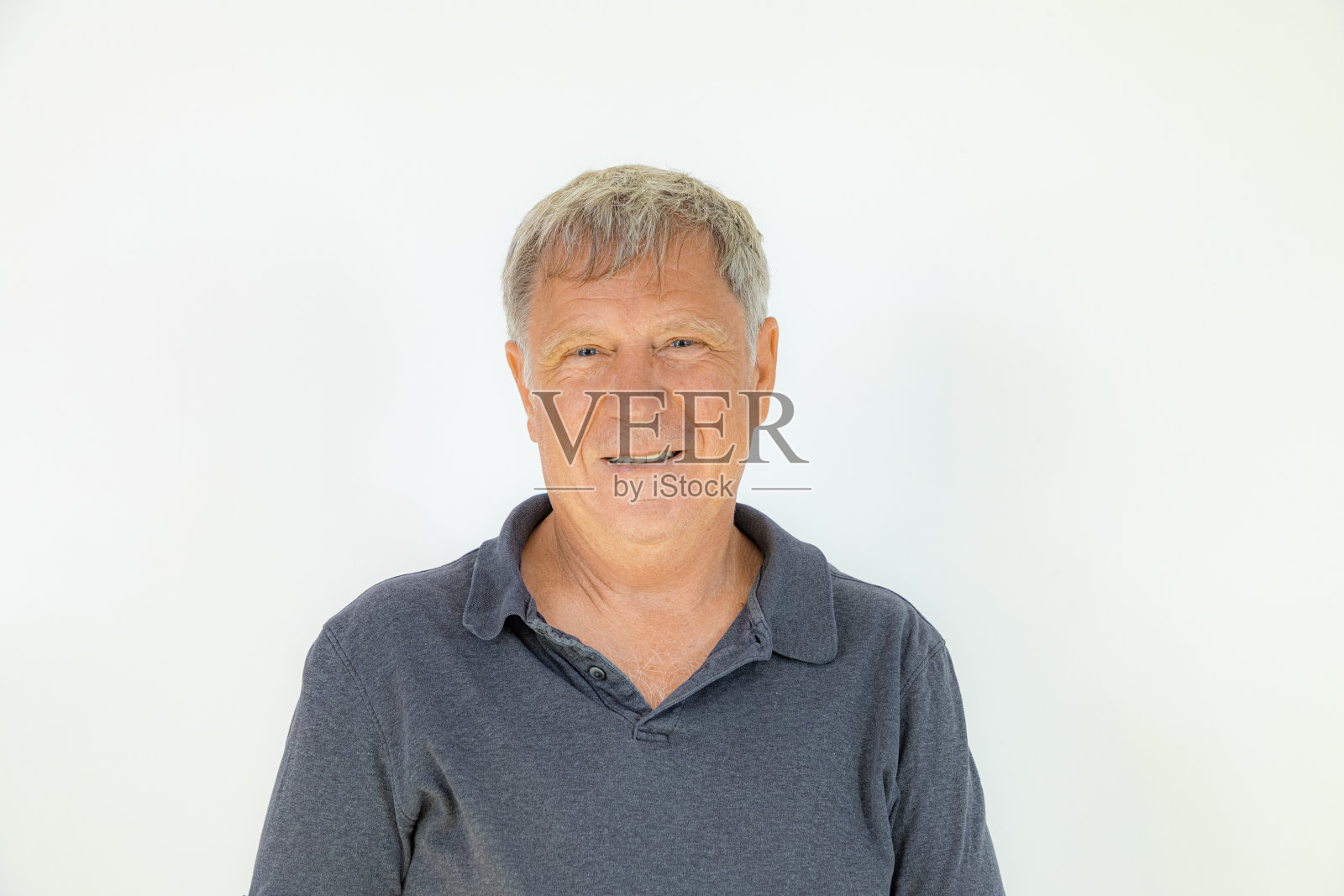 有吸引力的英俊的资深男子肖像照片摄影图片