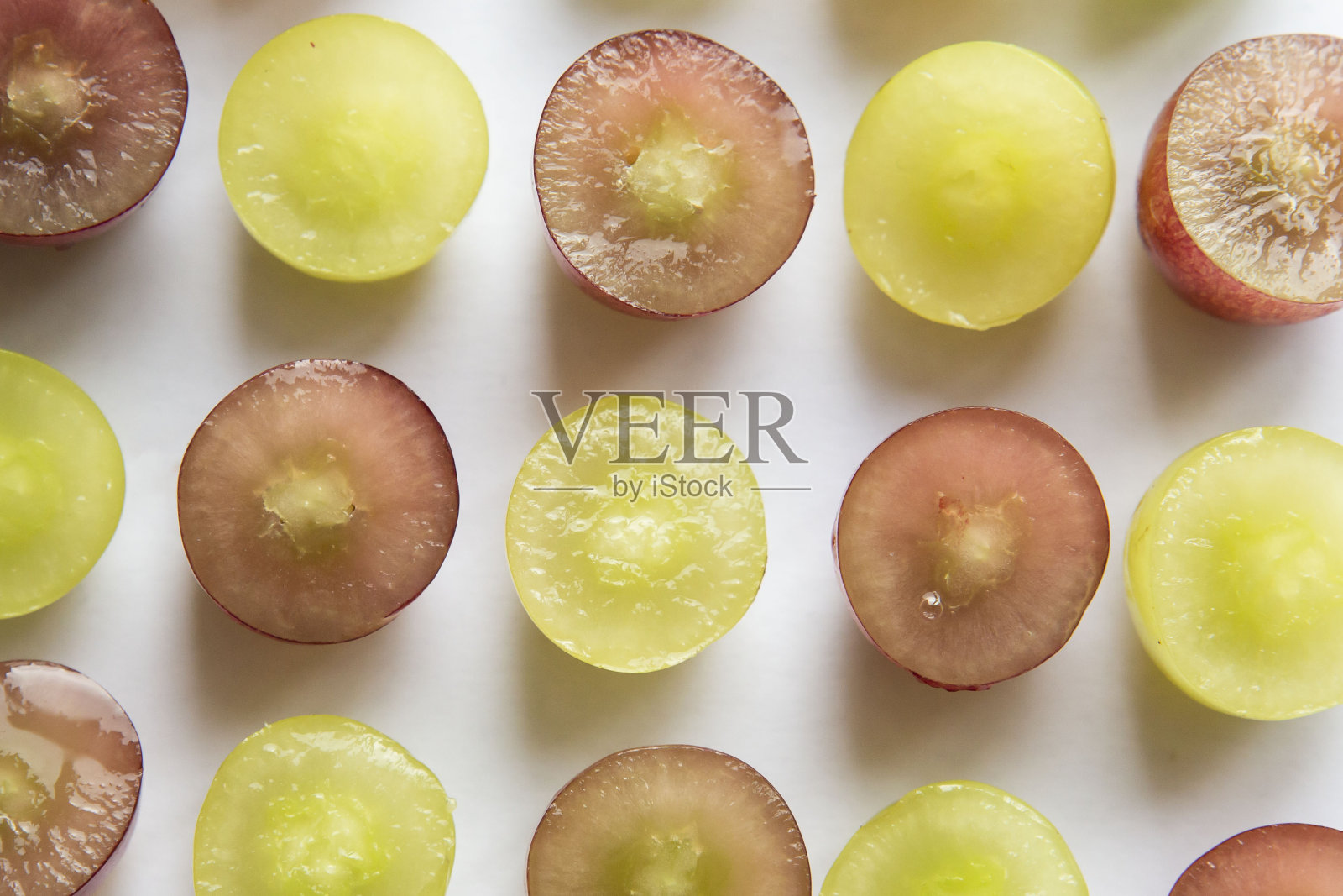 葡萄半排排列照片摄影图片