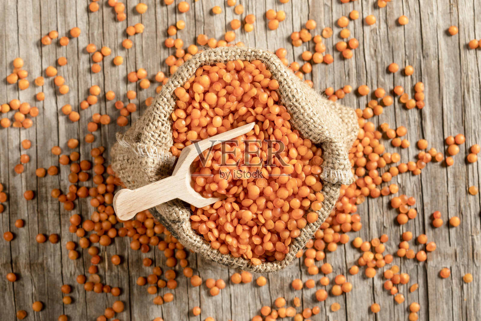 袋子里的红豆照片摄影图片