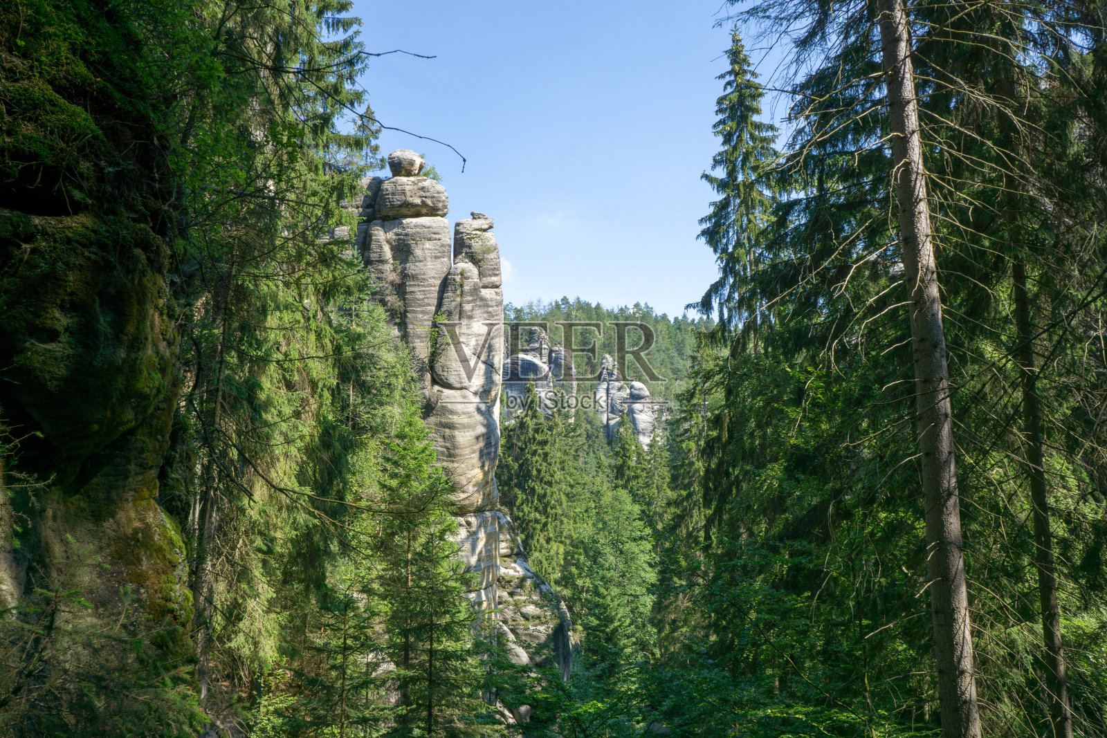 捷克阿德斯帕奇的岩石镇照片摄影图片