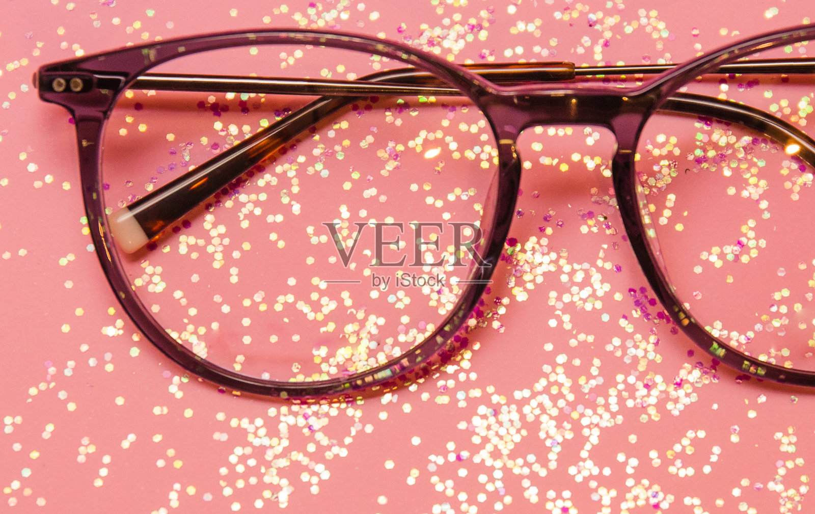 不同时尚背景的商务眼镜照片摄影图片