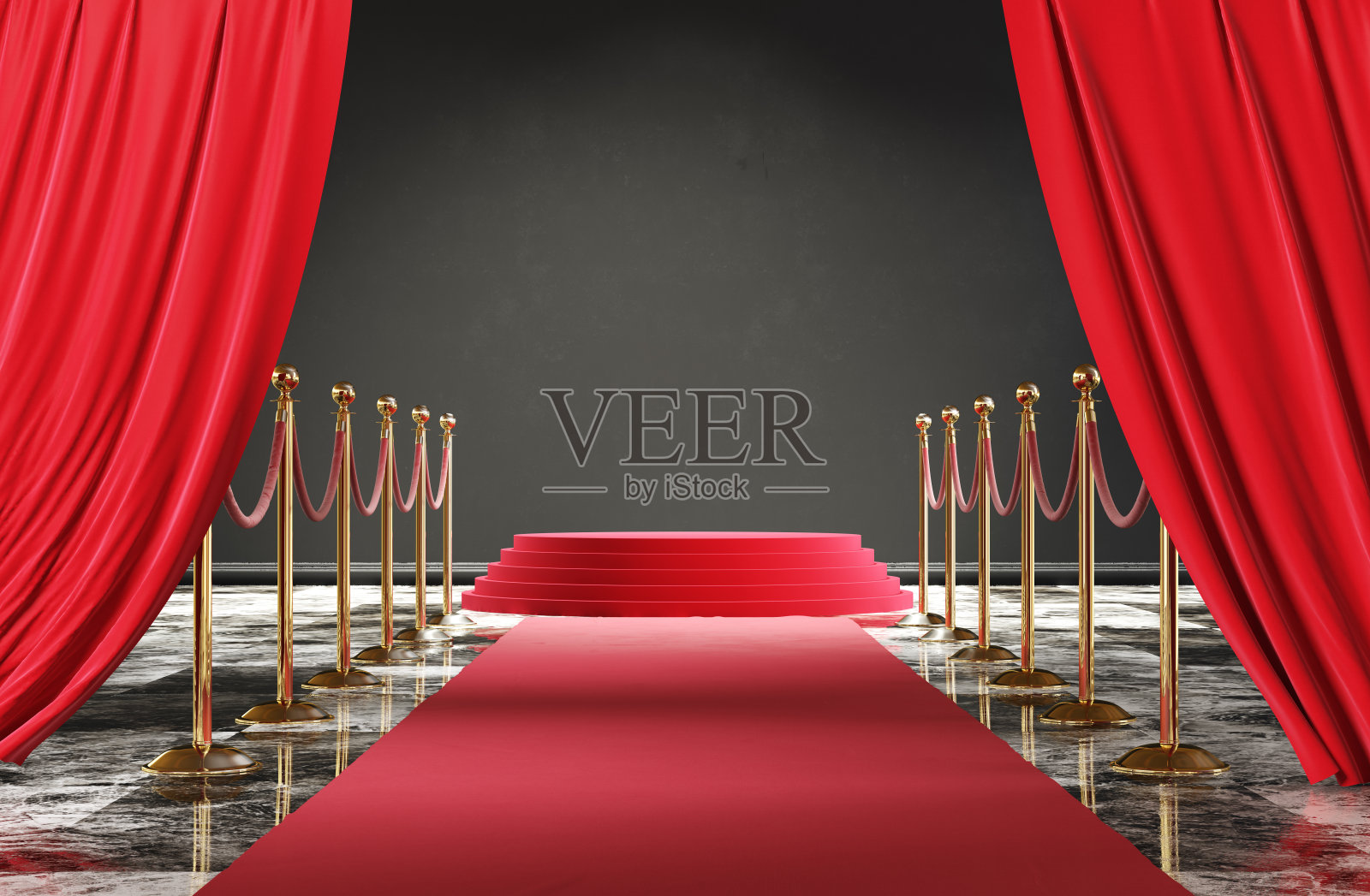 室内有窗帘，黑色的墙壁和金色的屏障。照片摄影图片