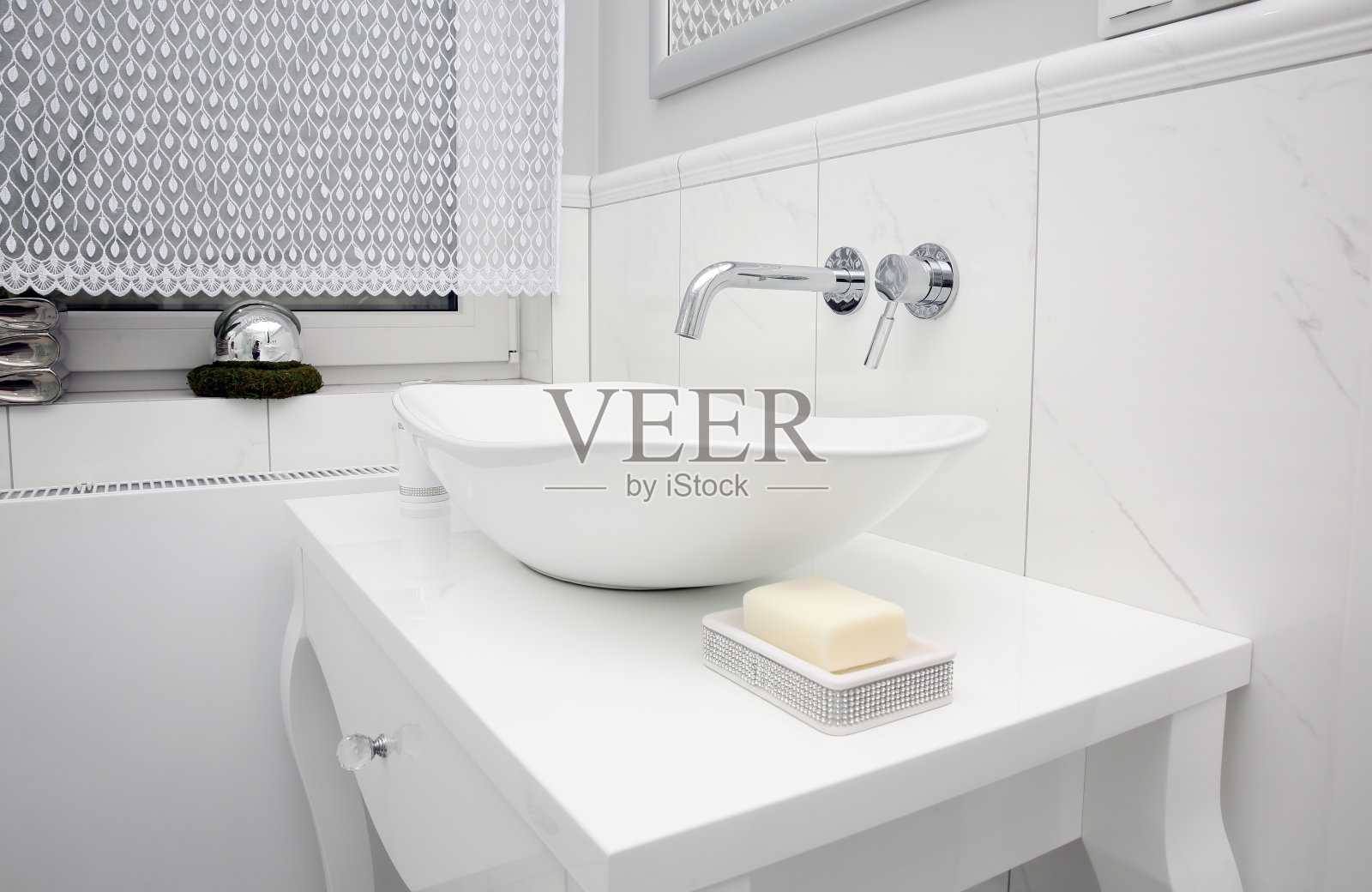 新款灰色浴室照片摄影图片