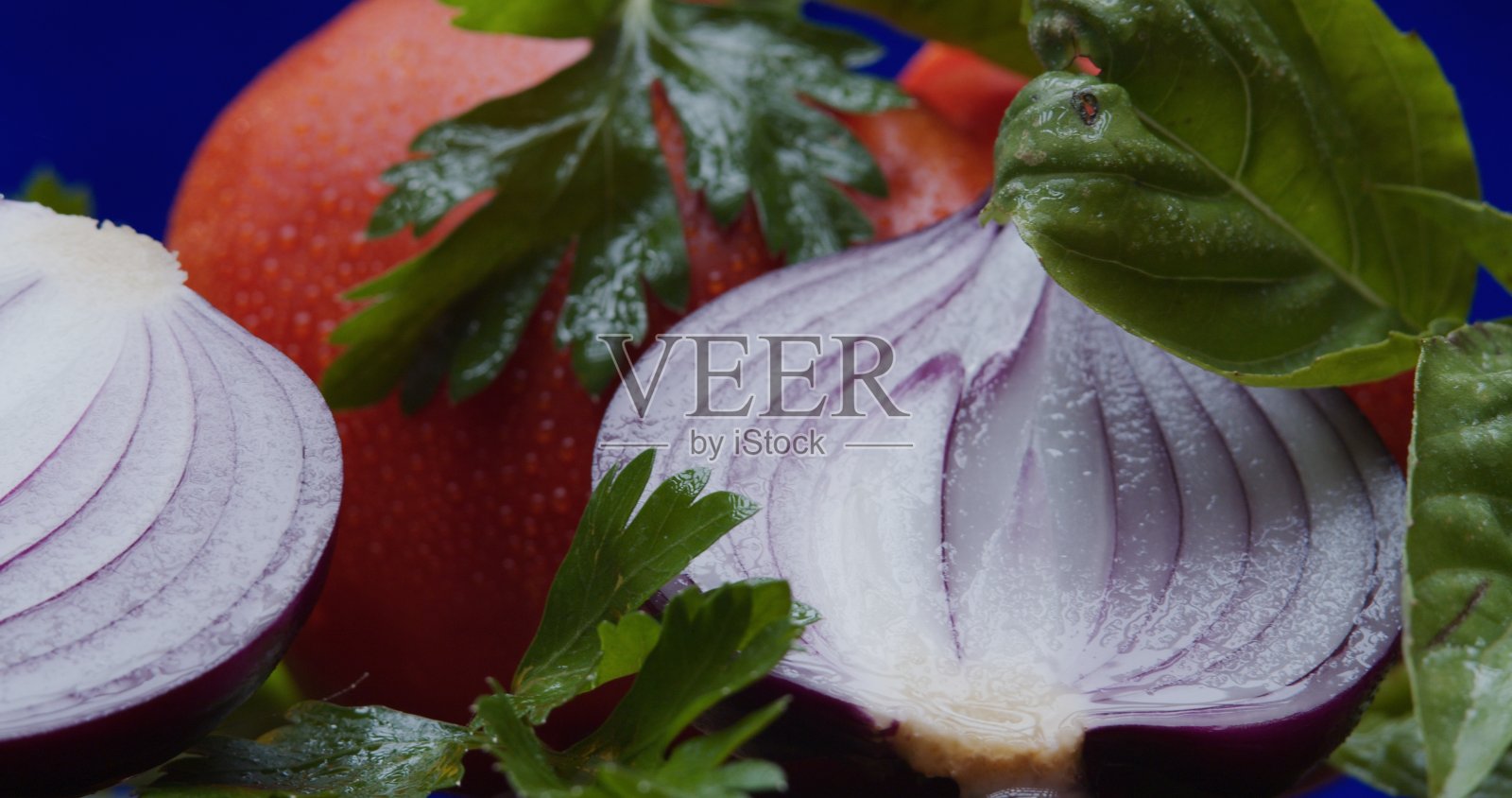 西红柿和洋葱的宏观视图照片摄影图片