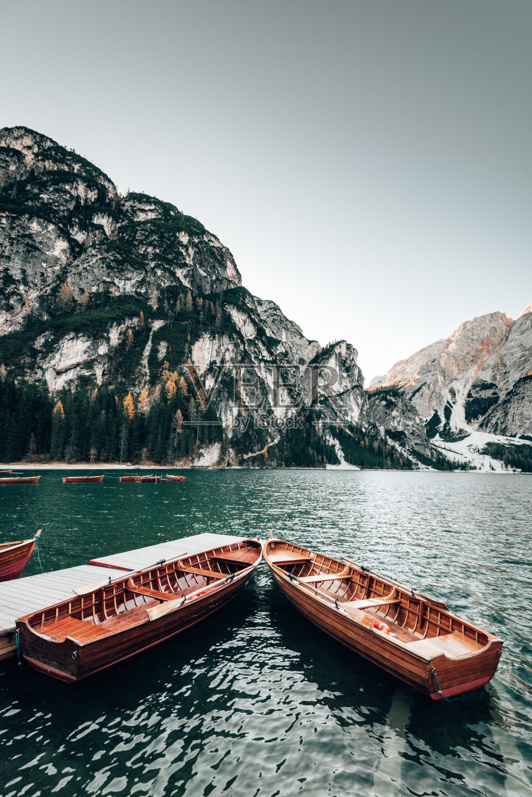 布拉格野湖景观照片摄影图片