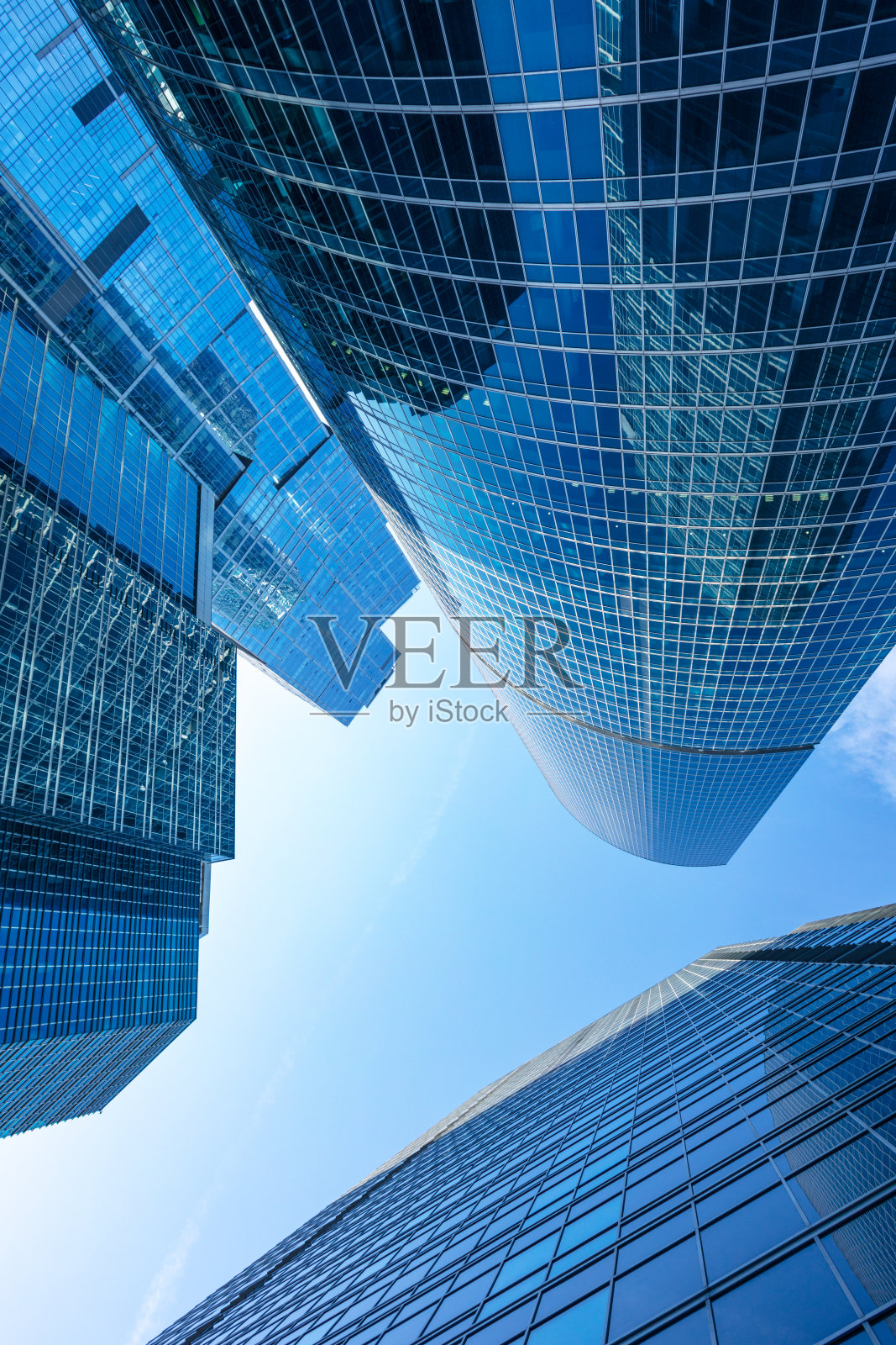 商业建筑外观，低角度视角照片摄影图片