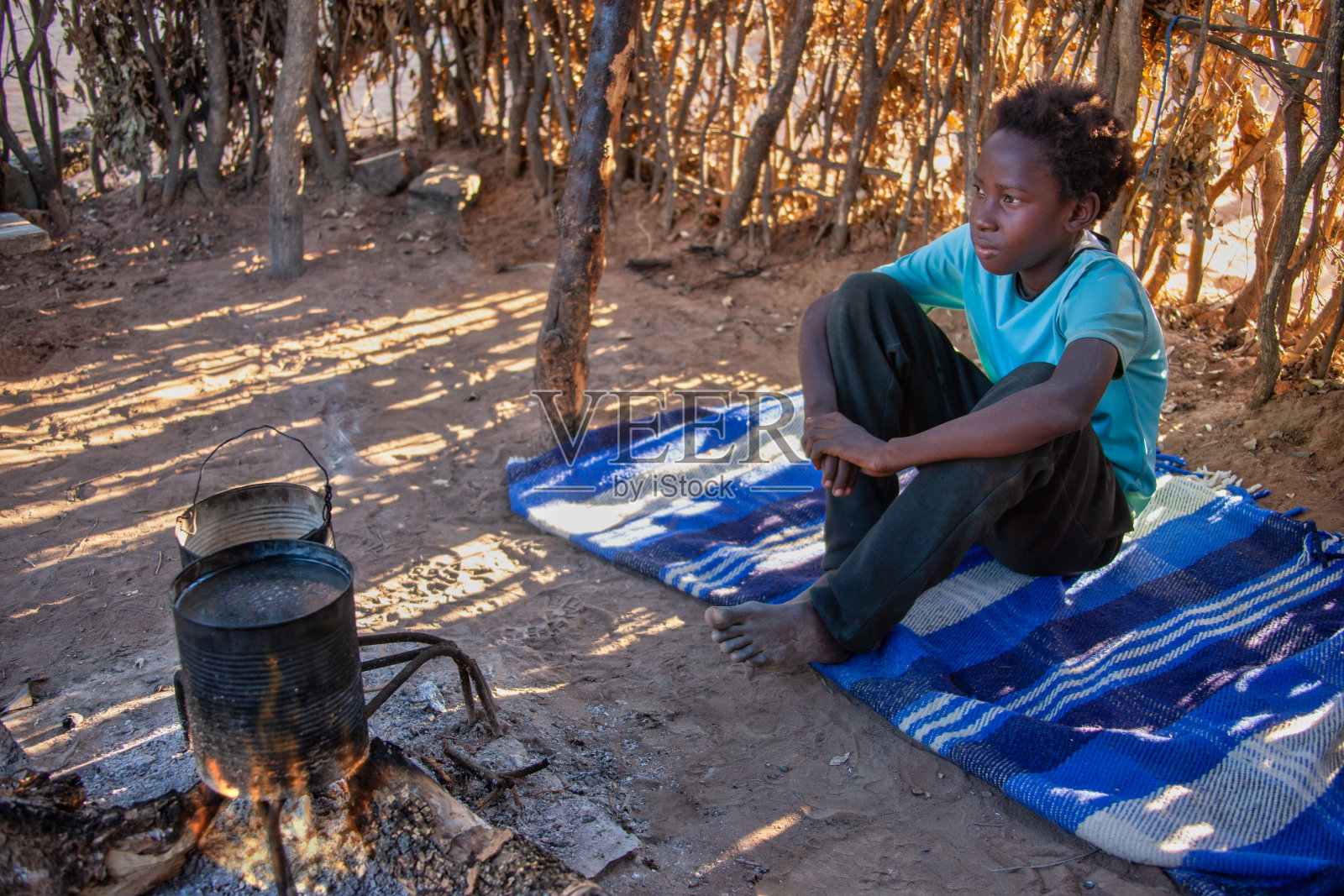 小非洲女孩照片摄影图片