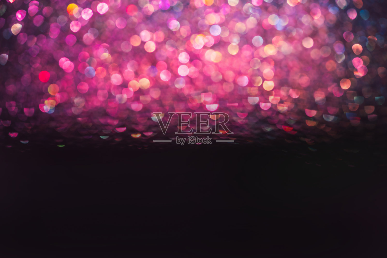 散景效果闪烁彩色模糊抽象背景生日，周年纪念，婚礼，新年前夜或圣诞节照片摄影图片