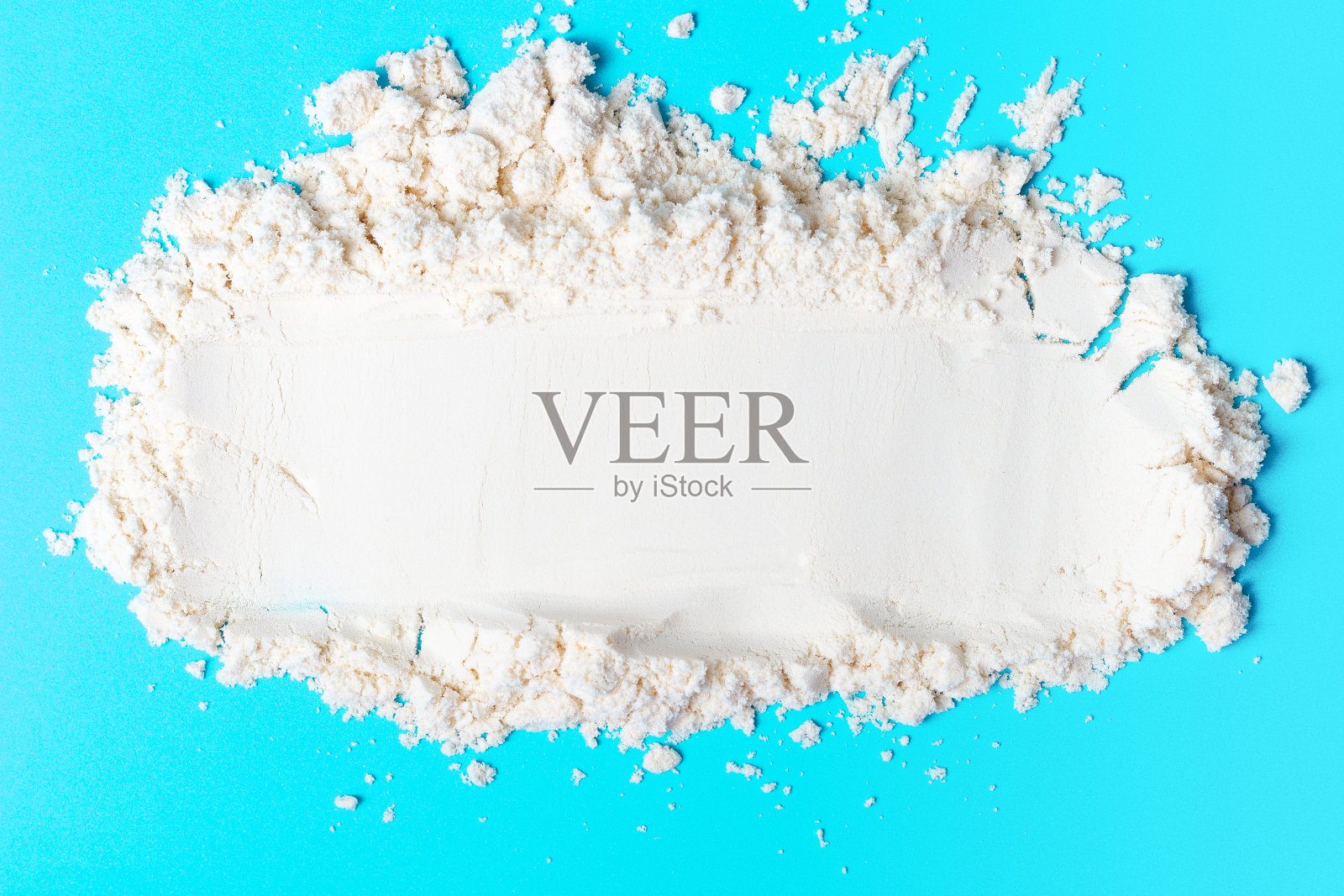 蓝色背景上的蛋白质照片摄影图片