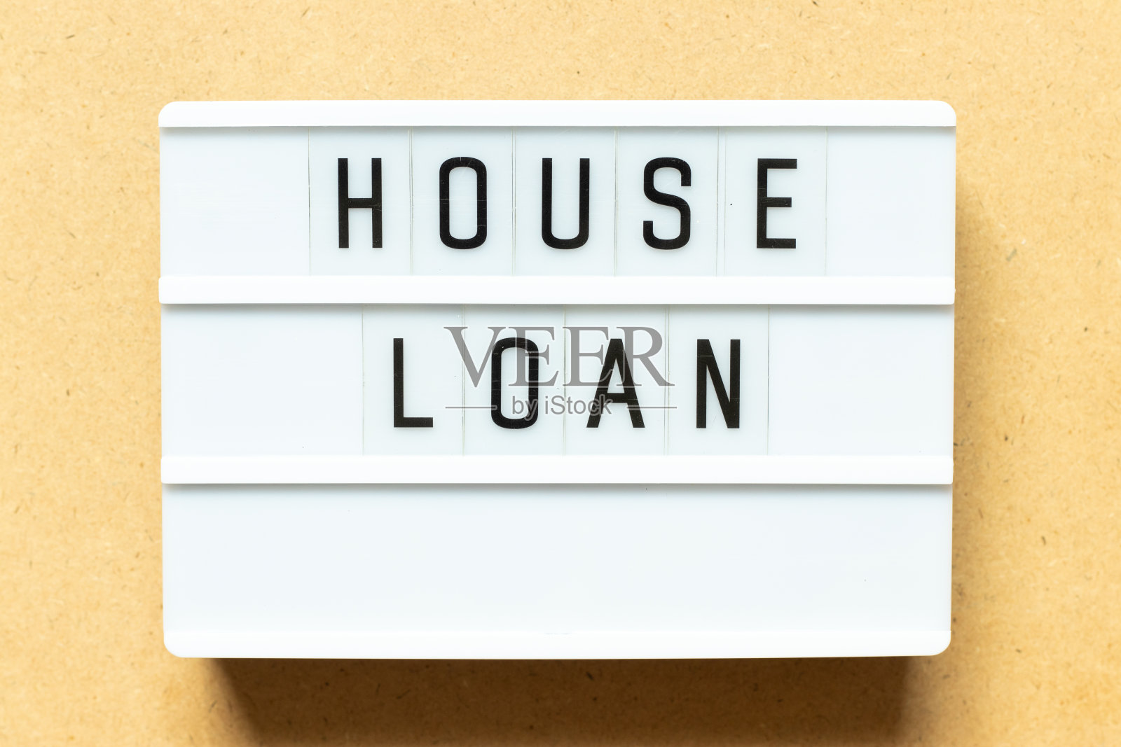 灯箱与字房子贷款在木材背景照片摄影图片