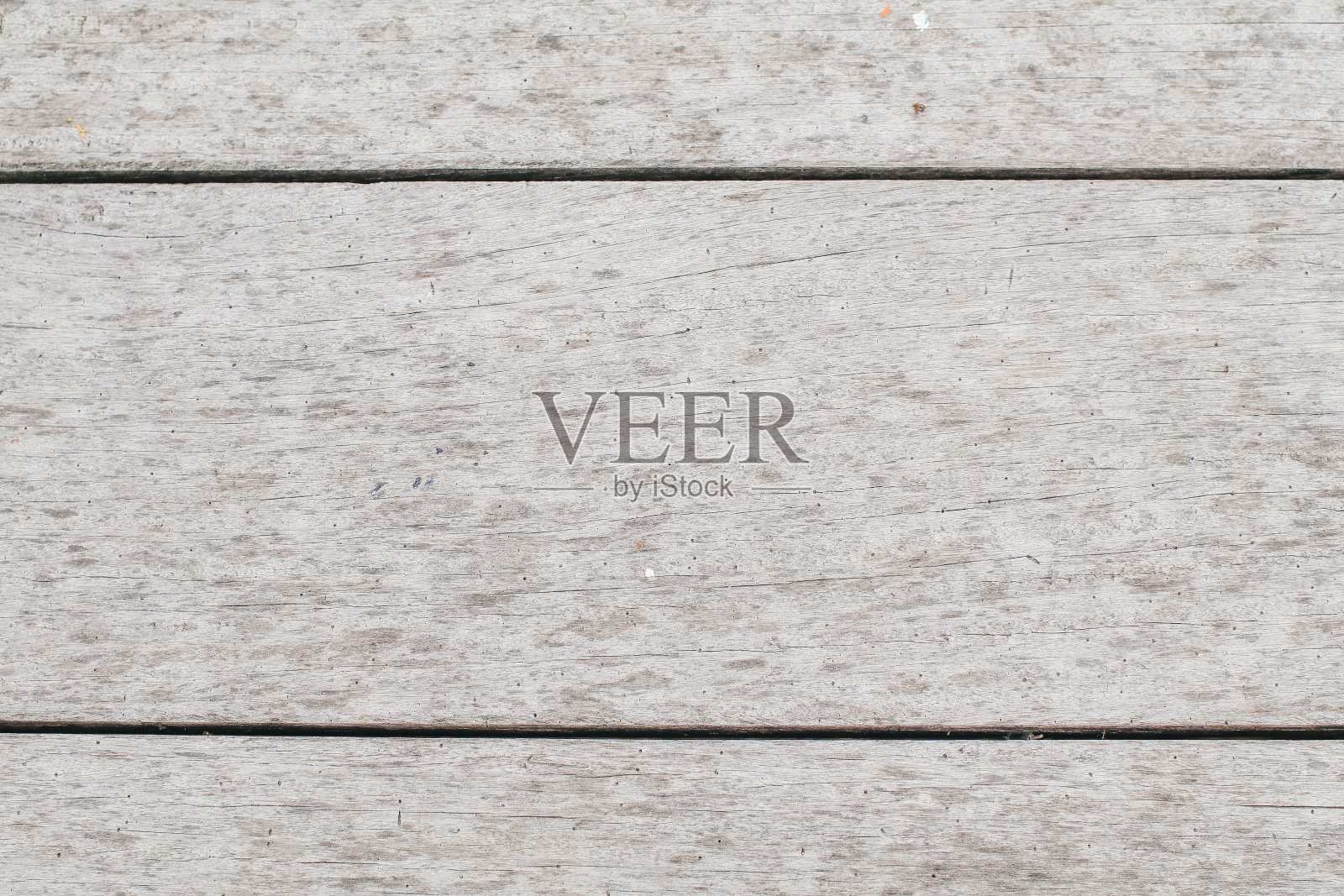 复古风化破旧的白色软木板表面纹理作为背景添加文字或工作设计的背景产品。俯视图/木质餐桌照片摄影图片