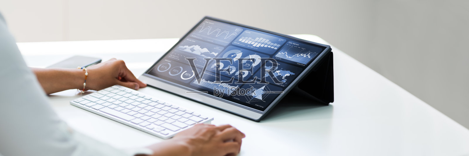 使用平板电脑照片摄影图片